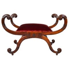 Regency-Bank oder Stuhl im neoklassischen Stil mit geschwungenen Armlehnen