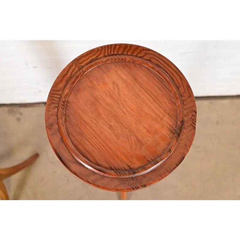 Torchiere o piantane Regency in Oak, CIRCA ANNI '40 in vendita 2