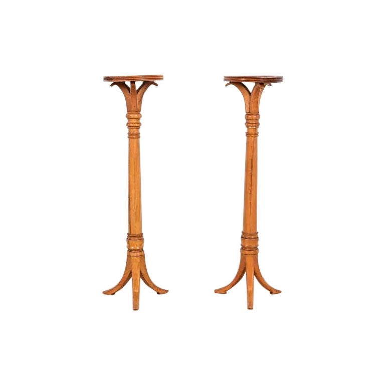 Torchiere o piantane Regency in Oak, CIRCA ANNI '40 in vendita