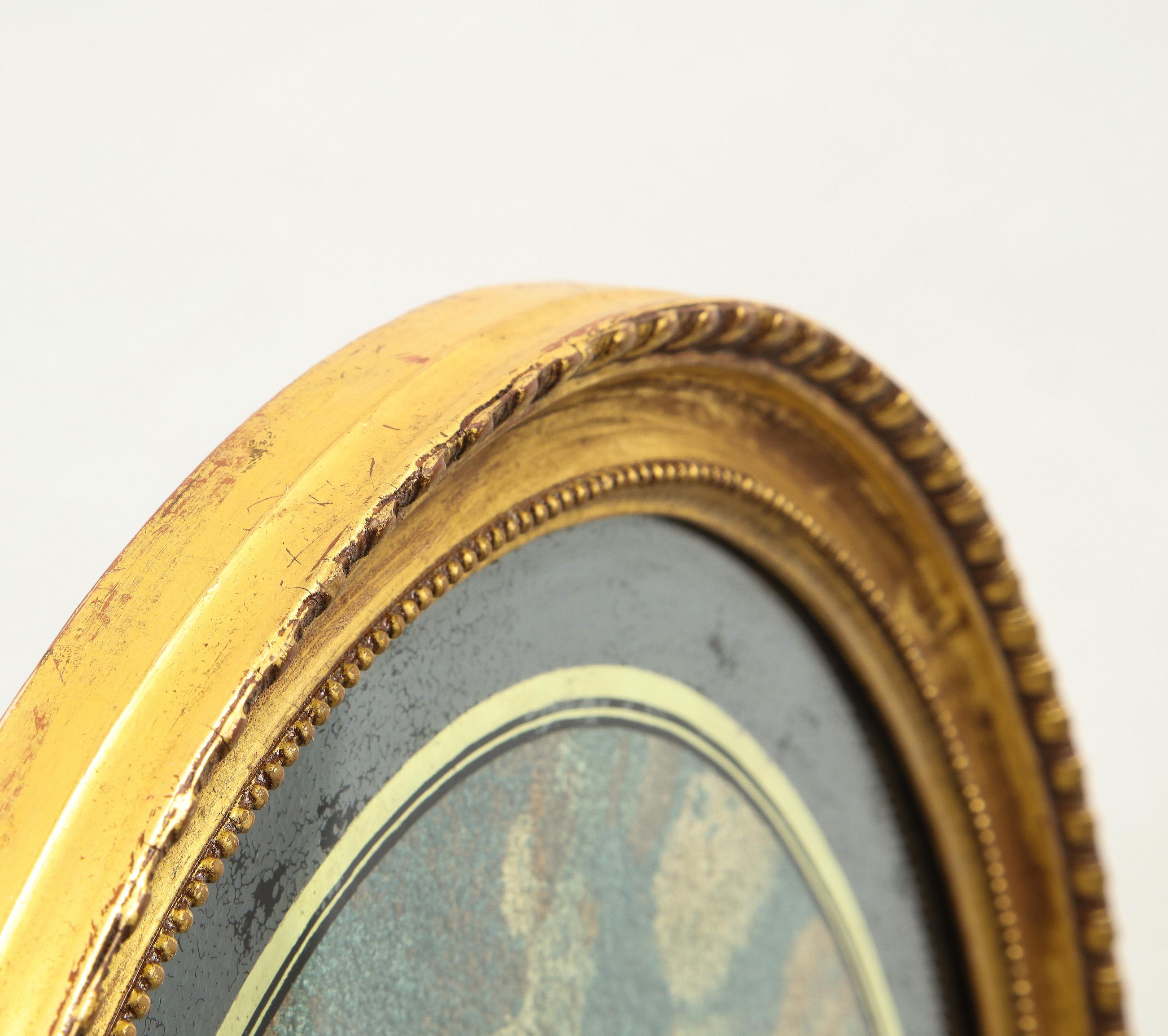 broderie ovale en soie de style Régence représentant une bergère Bon état - En vente à New York, NY