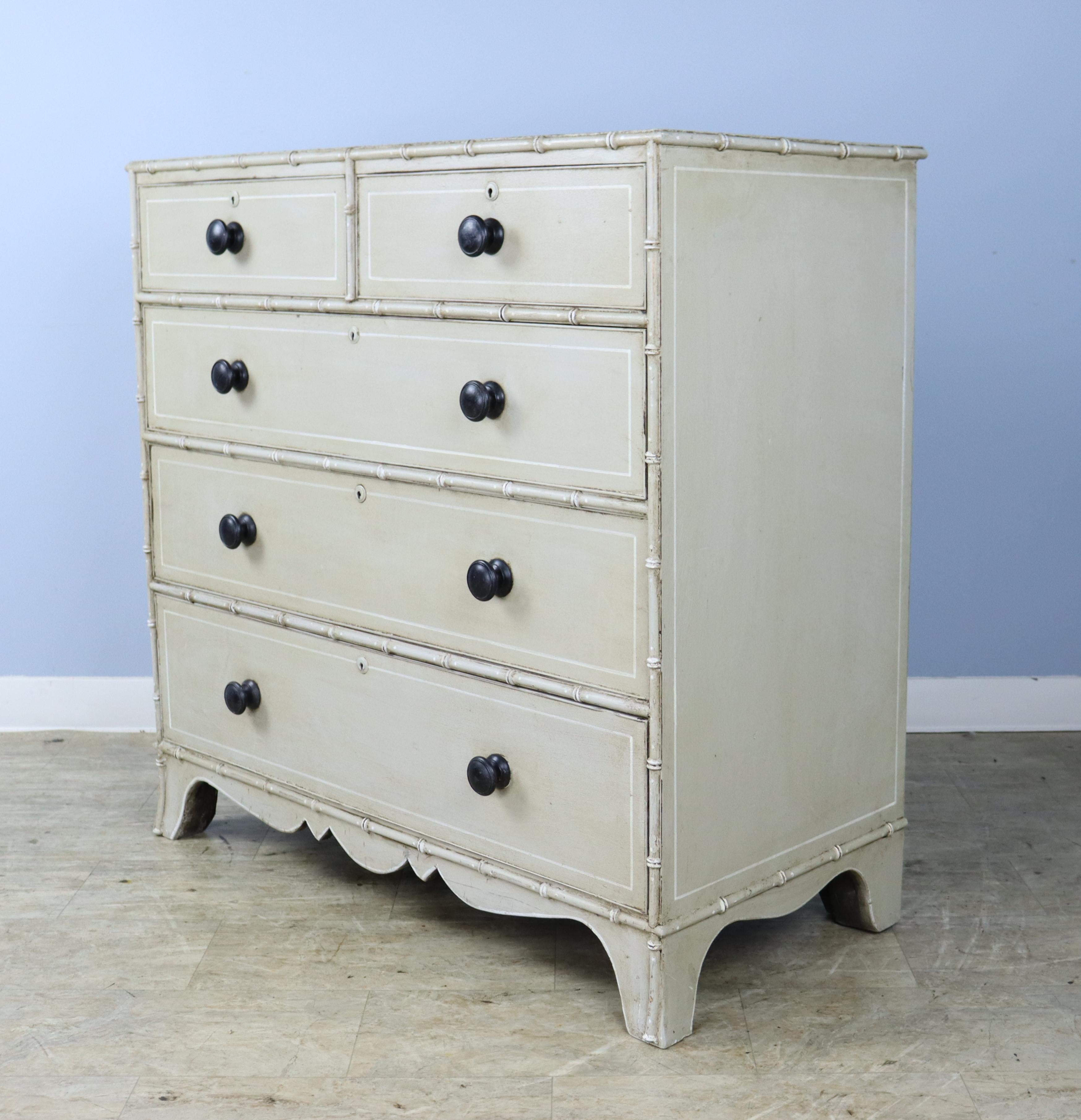 Regency Painted Faux Bamboo Chest of Drawers In Good Condition In Port Chester, NY