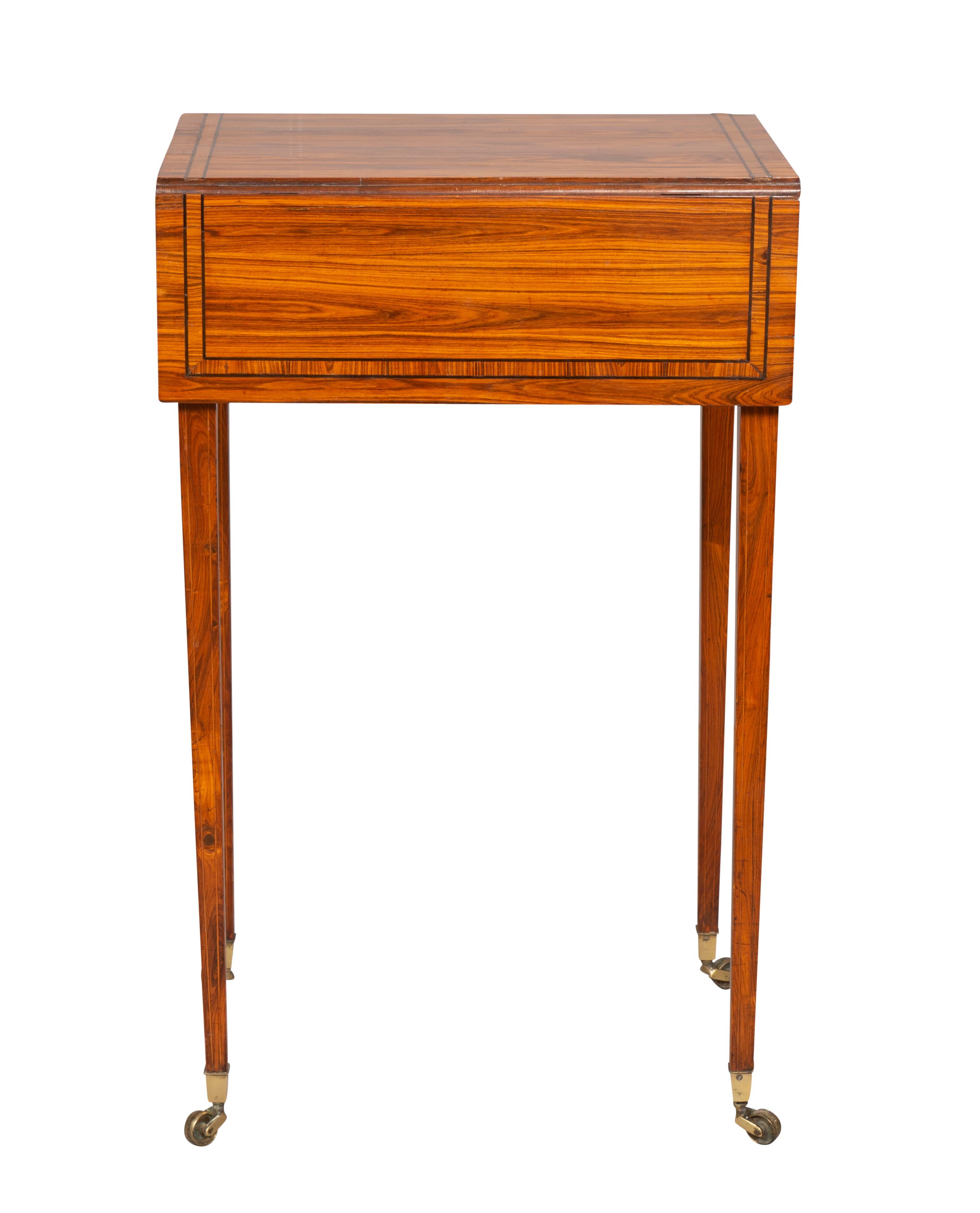 Palisander-Pembroke-Tisch im Regency-Stil (Frühes 19. Jahrhundert) im Angebot