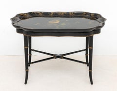 Regency-Tisch mit Tablett aus Pappmaché, CIRCA 1820