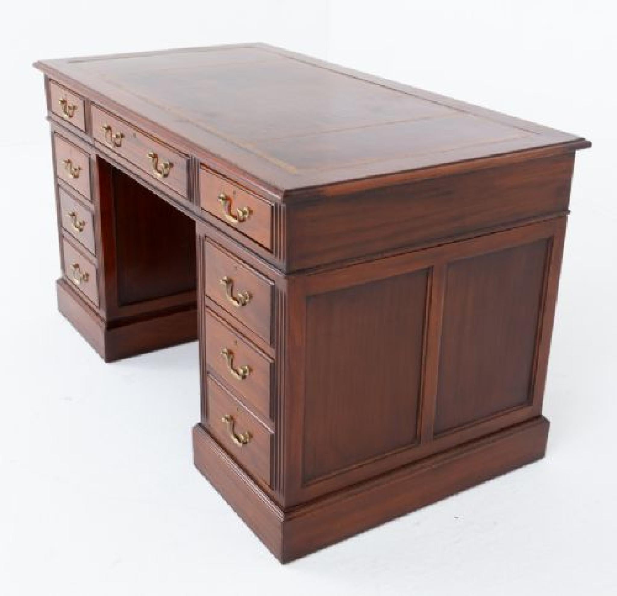 Regency Pedestal Desk Mahogany Writing Table In Good Condition For Sale In Potters Bar, GB