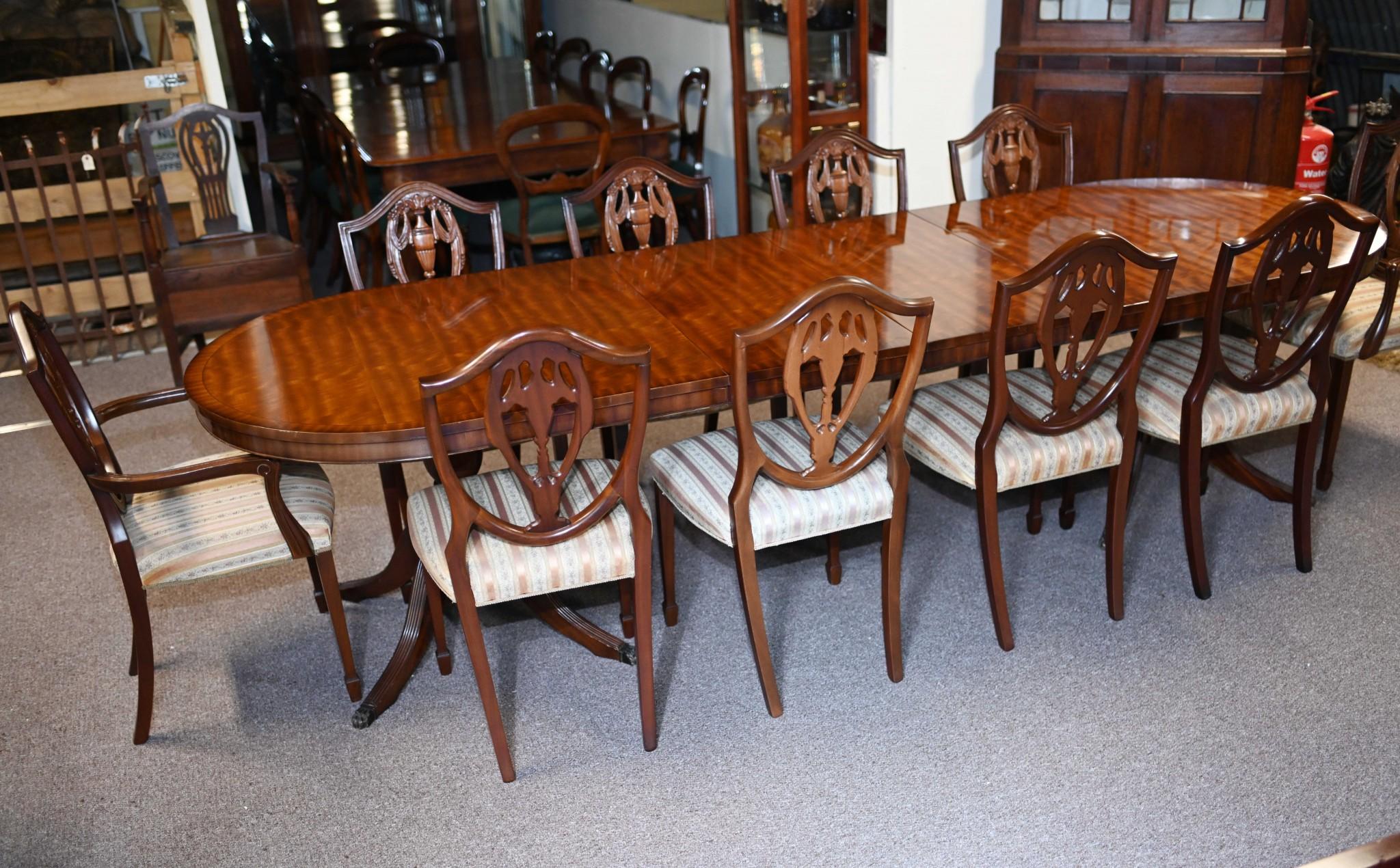 Early 20th Century Regency Pedestal Dining Set Hepplewhite Chairs Extending Table
