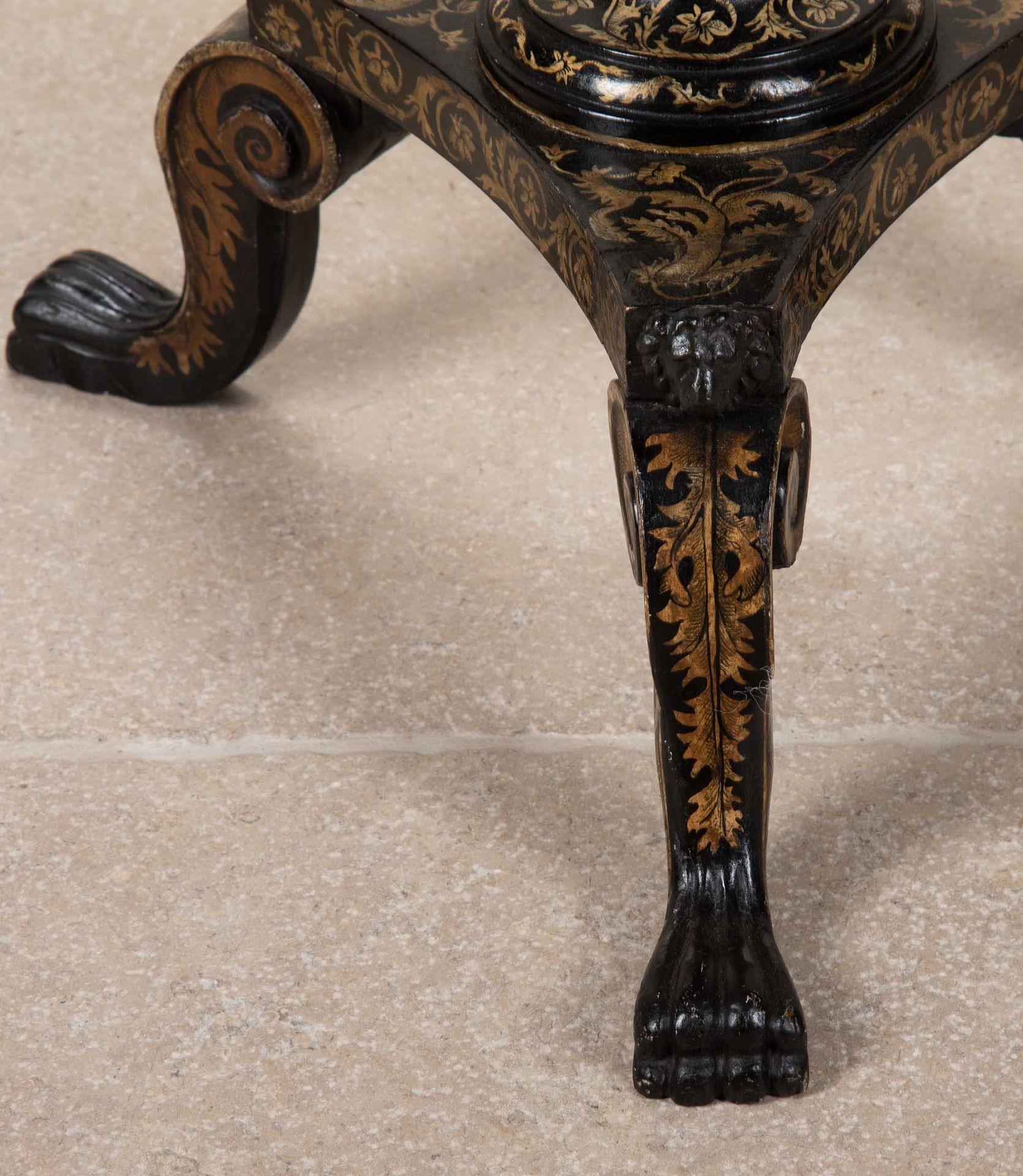 Tavolo da gioco tripode Regency Penwork in vendita 4