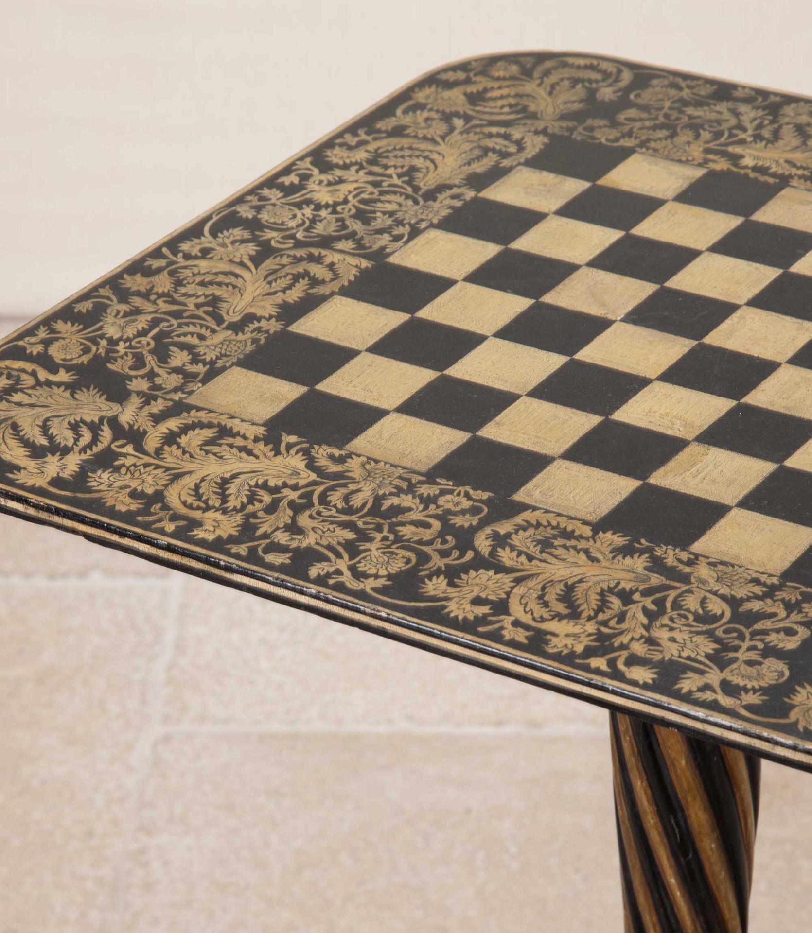 XIX secolo Tavolo da gioco tripode Regency Penwork in vendita