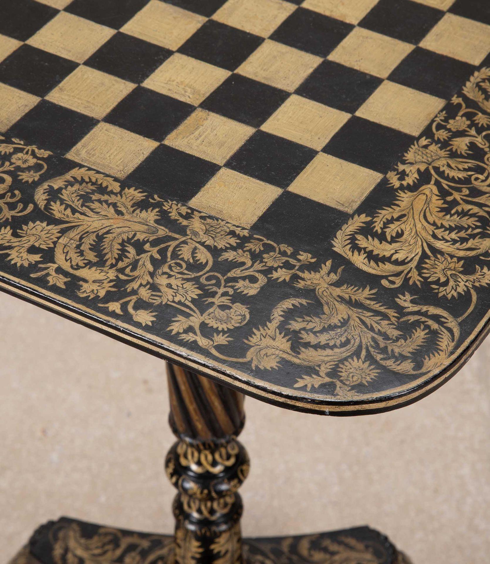 Tavolo da gioco tripode Regency Penwork in vendita 1