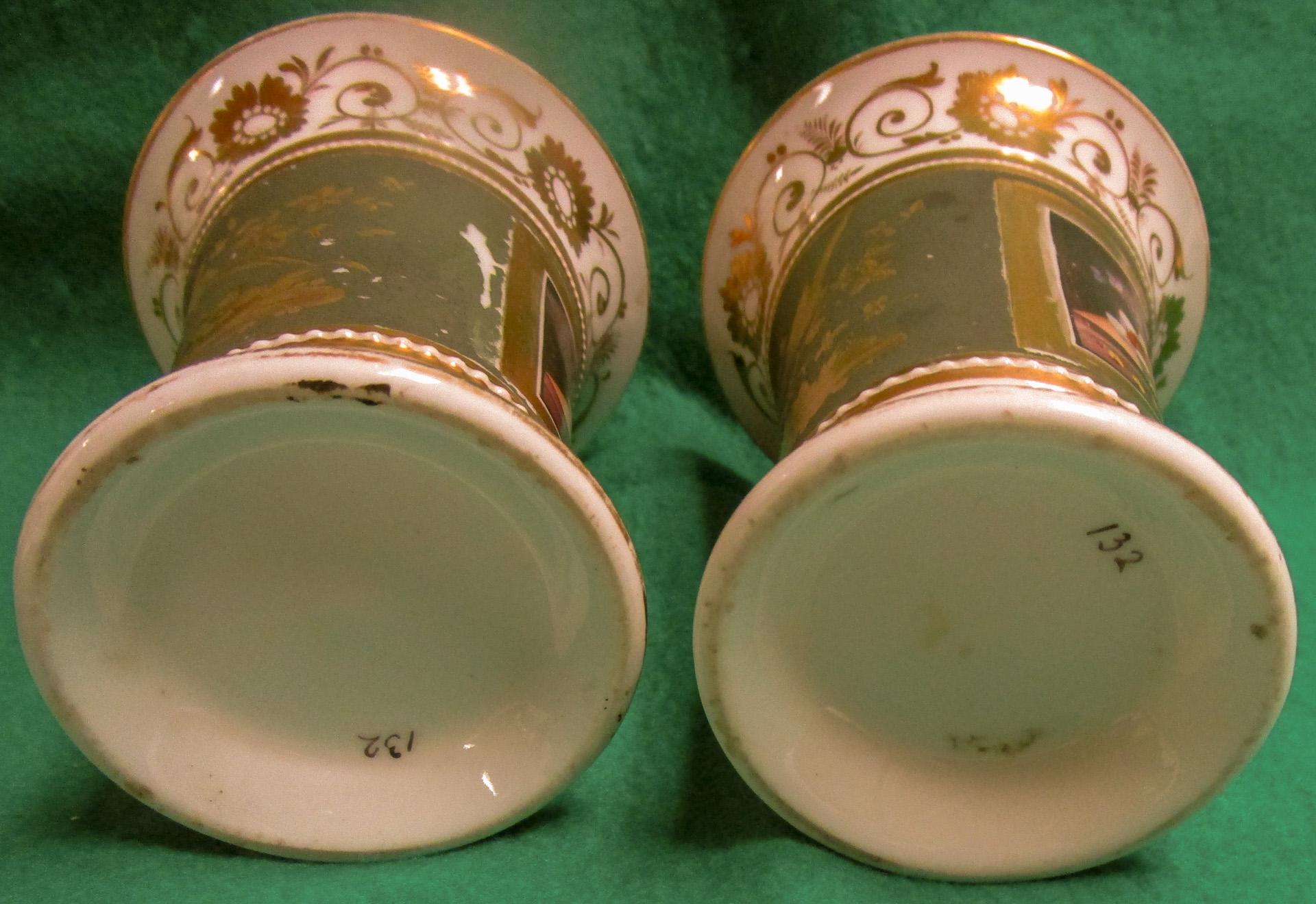 Regency Period Botanical Old Paris Porcelain Vase Pair In Good Condition For Sale In Savannah, GA