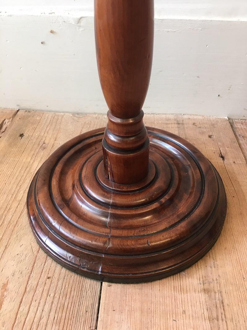 Regency Period Candle Stand In Good Condition In Edenbridge, Kent