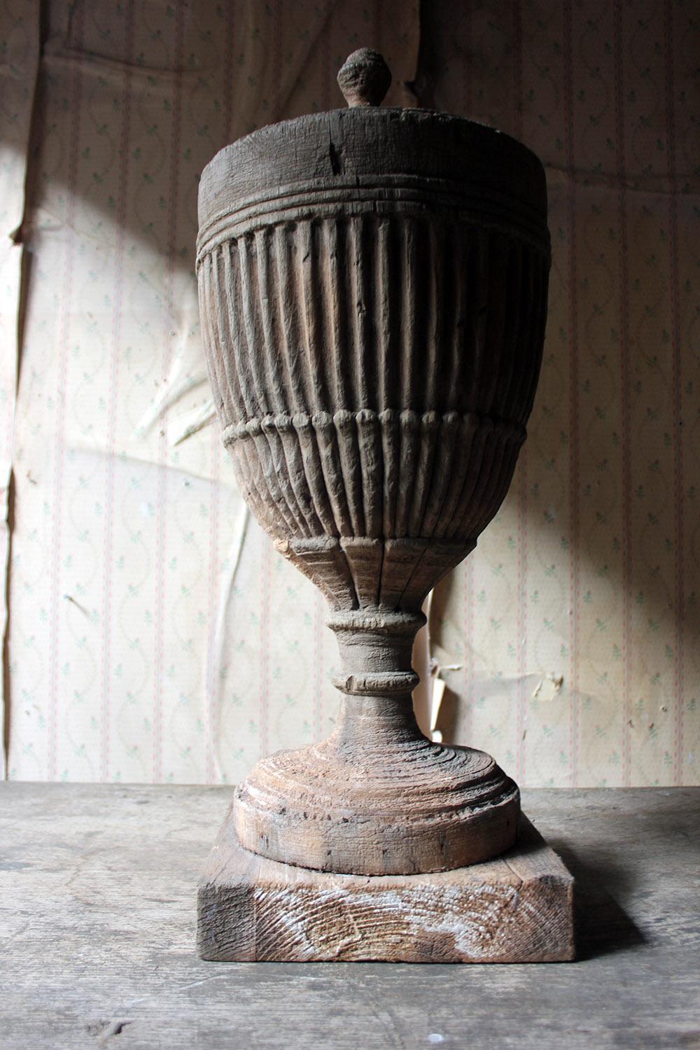 Regency Period Carved Stripped Pine Neoclassical Architectural Urn, circa 1800 7