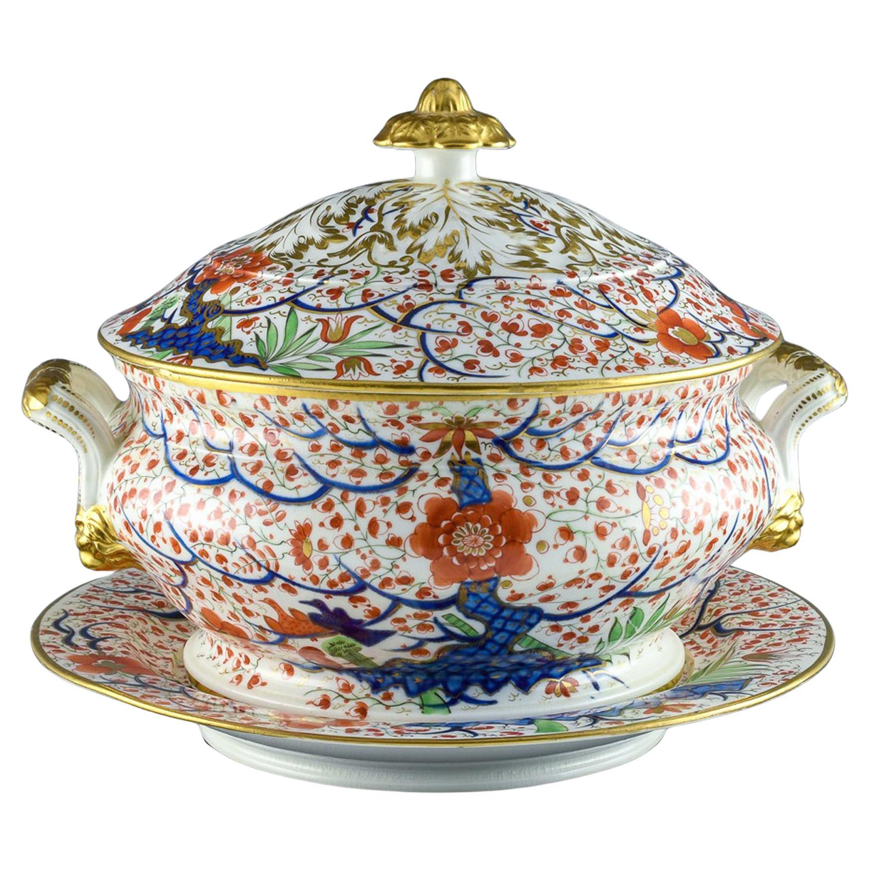 Regency Period Chamberlain Worcester Porcelain Soup Tureen, Cover and Stand For Sale