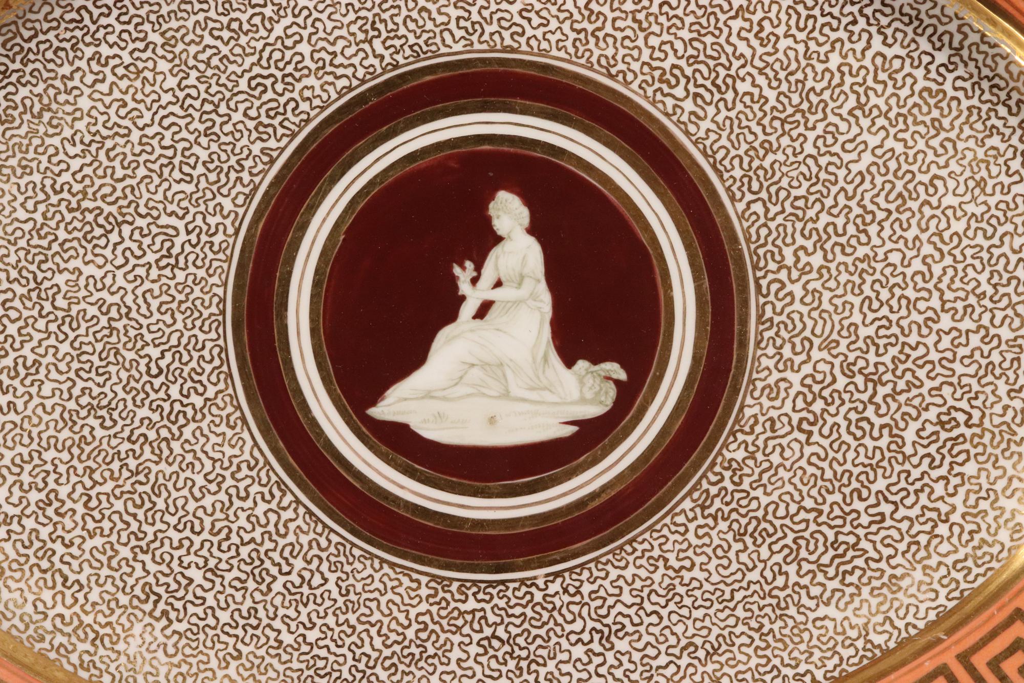 Vajilla neoclásica de porcelana de Coalport del periodo de la Regencia en venta 1