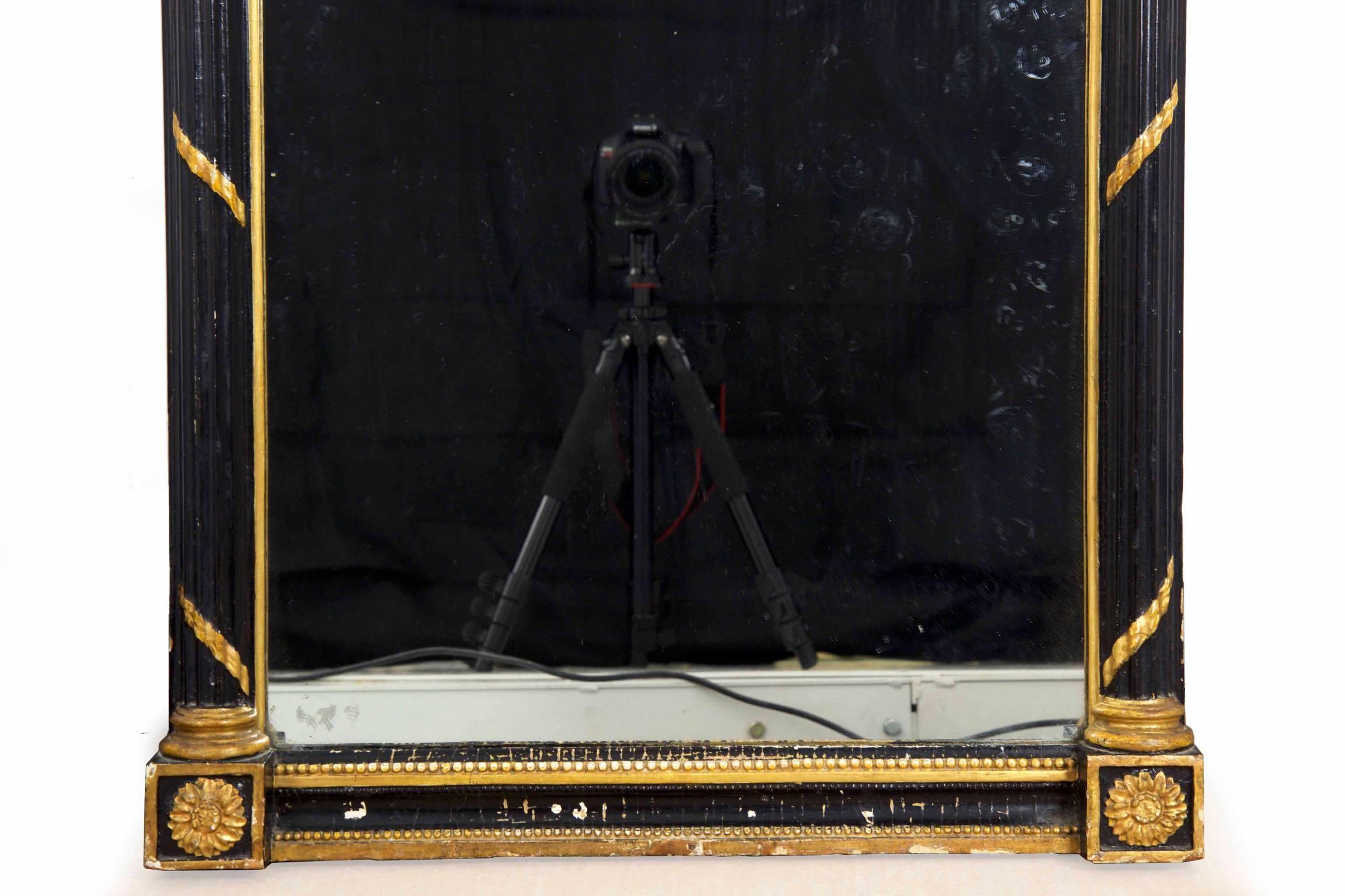 Regency Period Ebonized and Parcel Gilt Pier Mirror circa 1815 In Good Condition In Shippensburg, PA