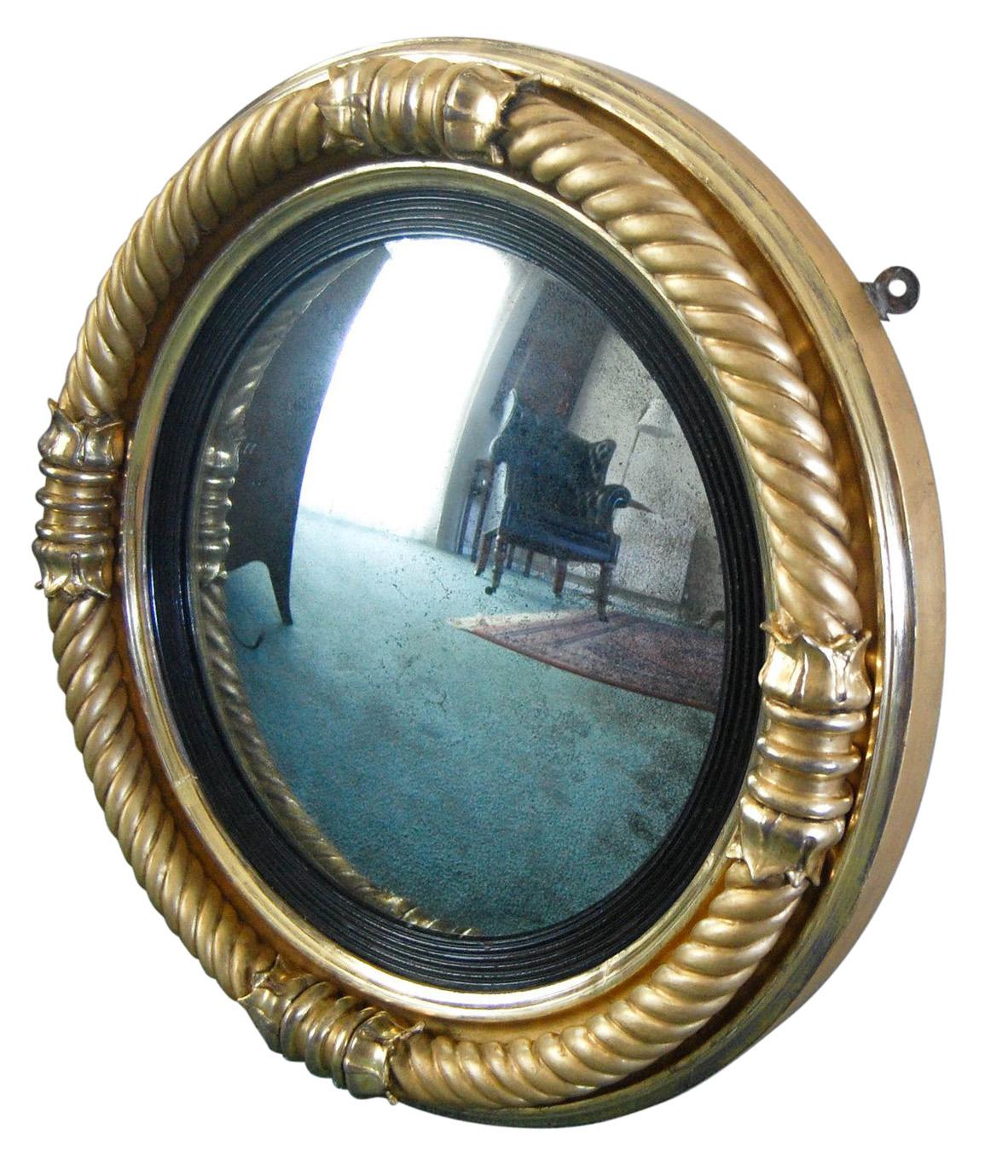 Regency Period Gilt Framed Convex Mirror In Excellent Condition In Salisbury, GB