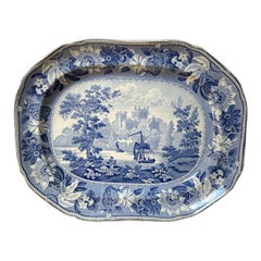 Plato grande azul y blanco de Staffordshire del periodo de la Regencia