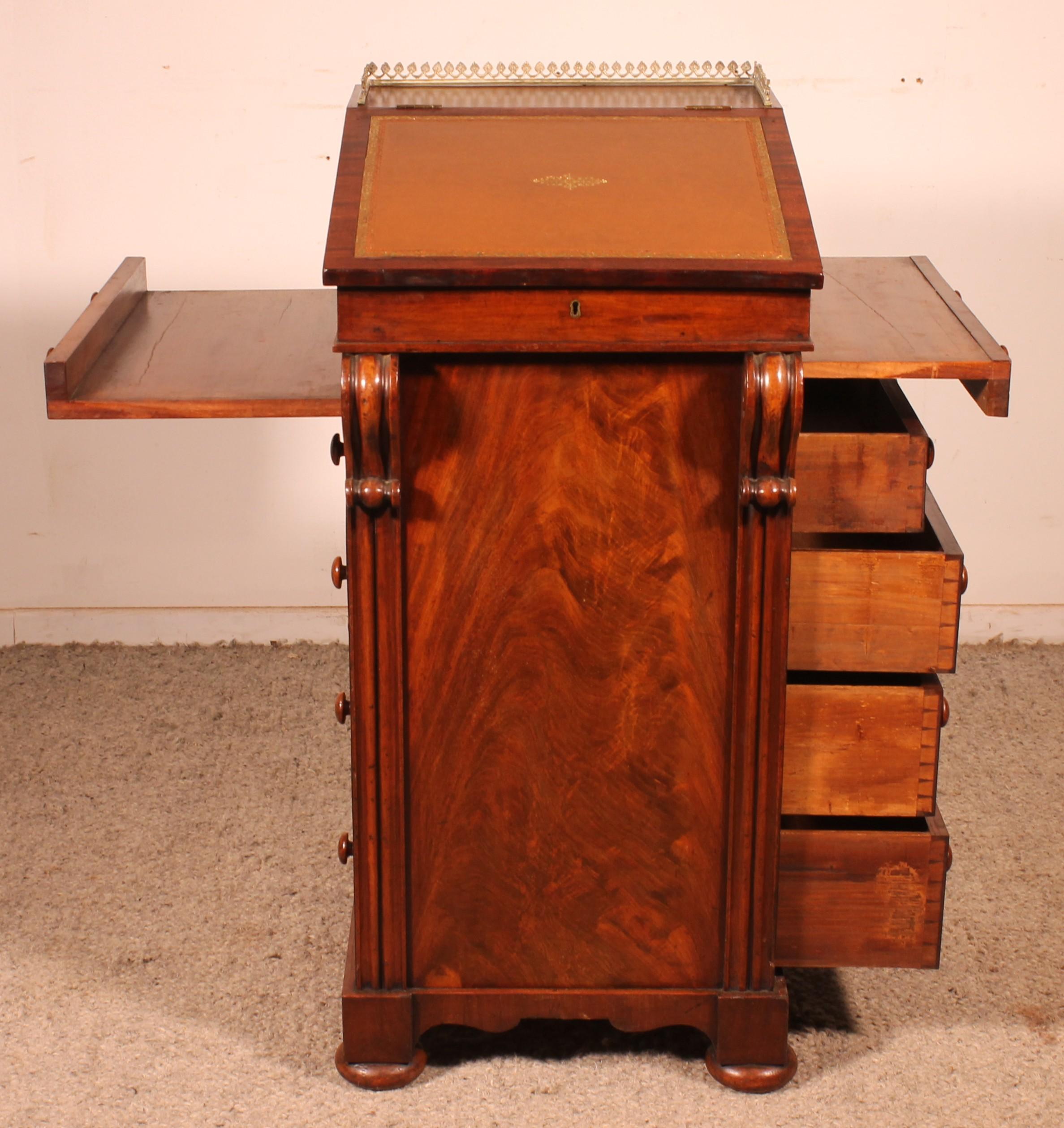 Regency Period Mahogany Davenport Circa 1810 With Mechanism in vendita 1