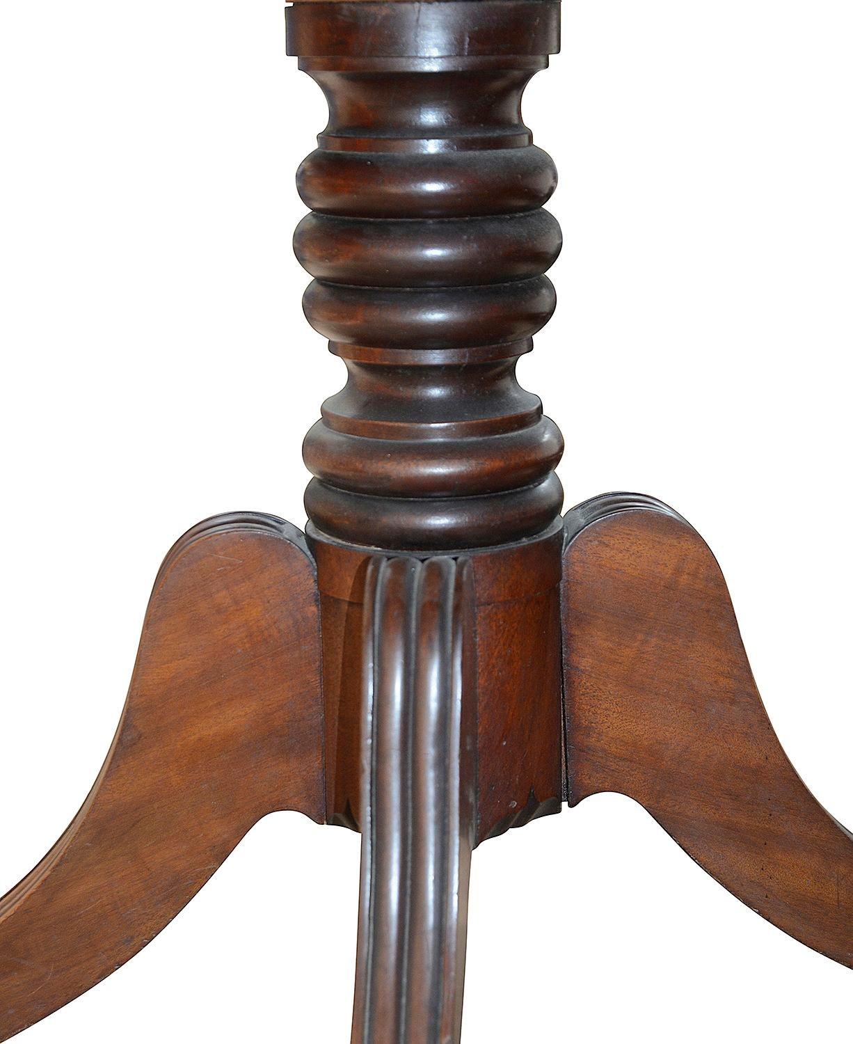 Regency period Mahogany Twin pedestal dining table. In Good Condition For Sale In Brighton, Sussex