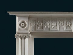 Neoklassizistischer Säulenkamin aus weißem Bildhauermarmor aus der Regency-Periode
