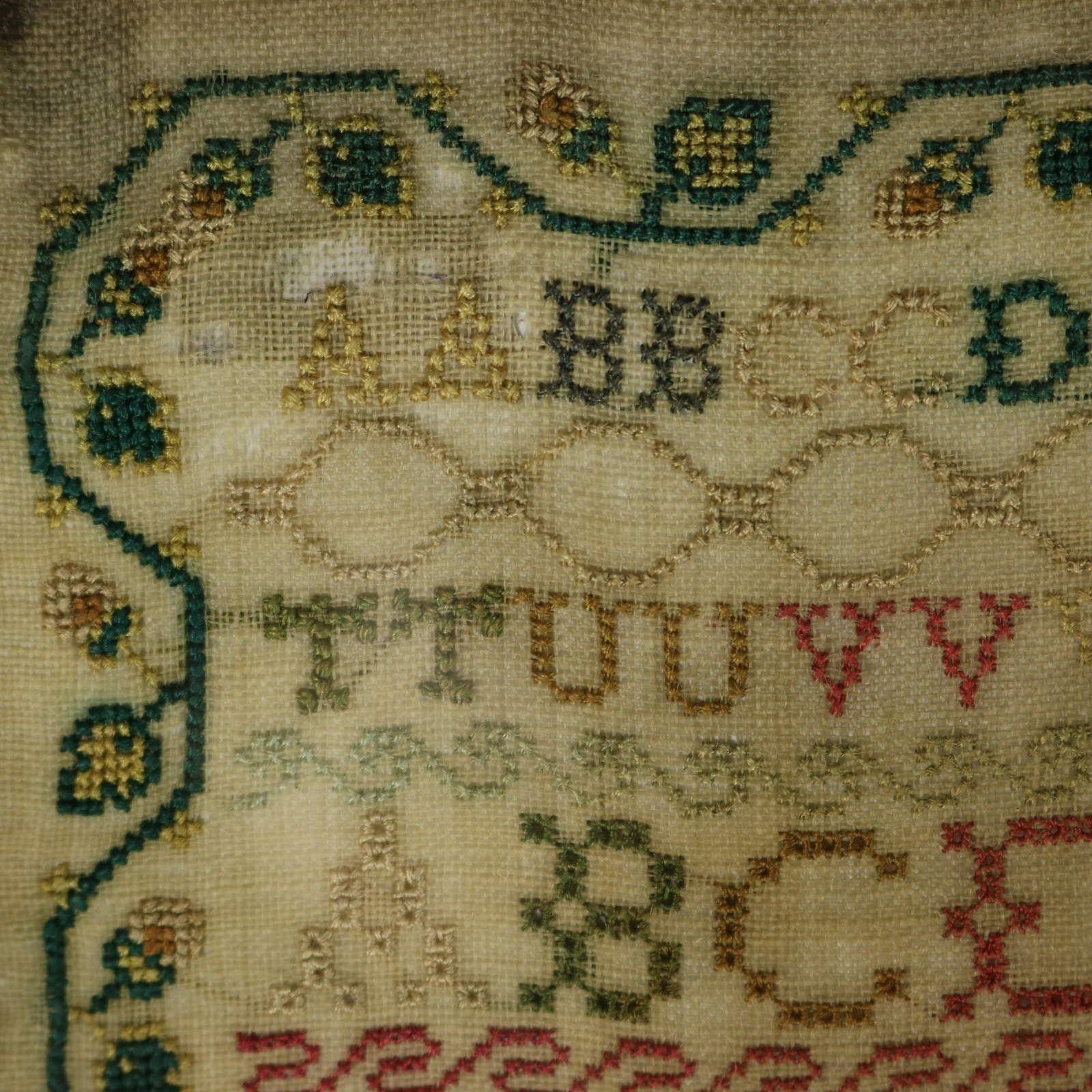 Sampler de Norfolk de l'époque de la Régence, 1828, par E A Giscard âgé de 12 ans en vente 10