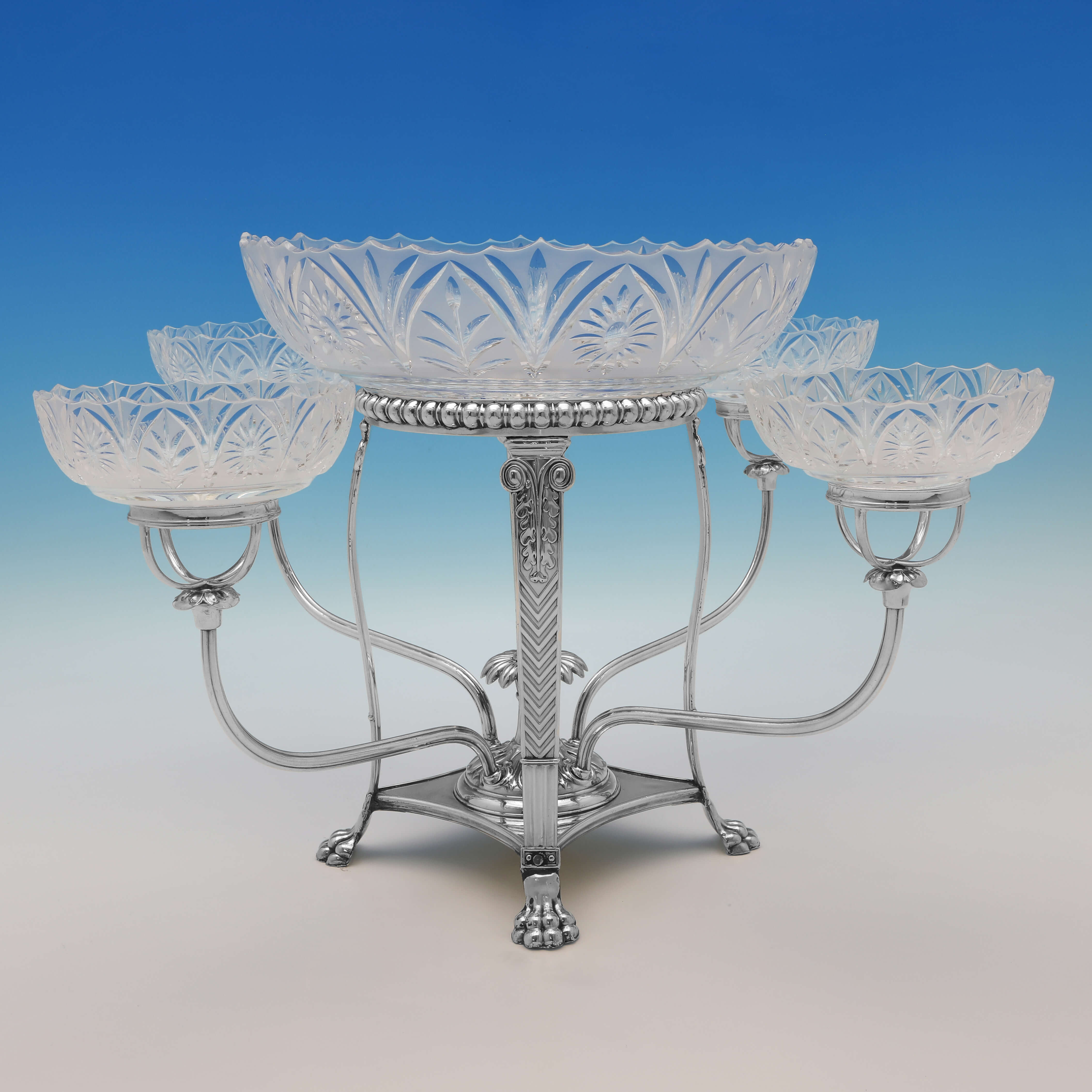 Epergne o centrotavola di Sheffield del periodo Regency, realizzato nel 1815 circa