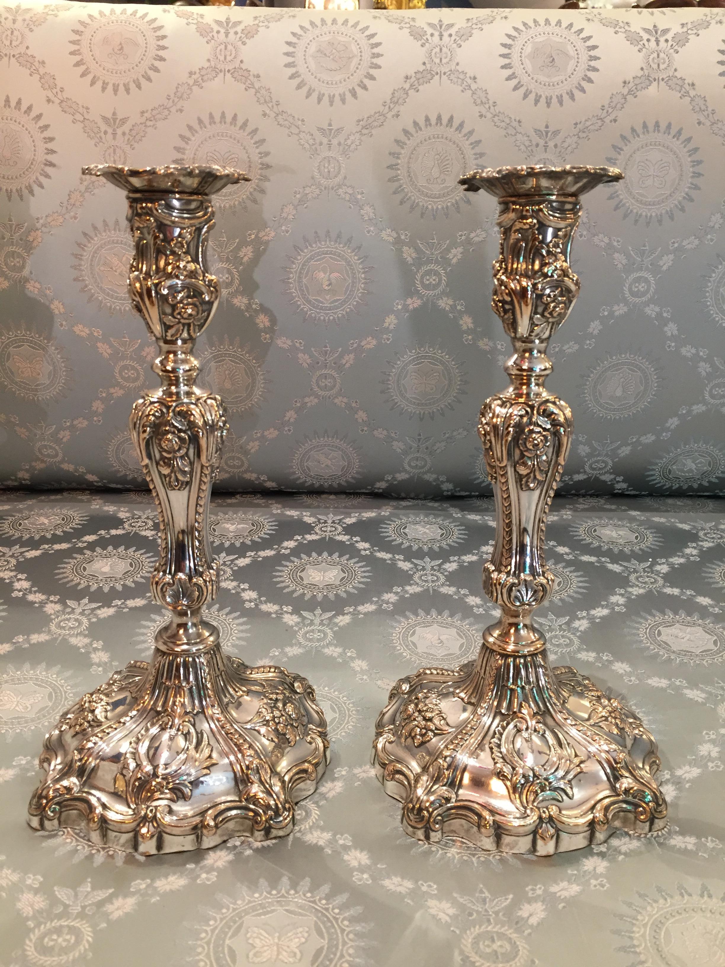 Silver Plate Regency Period Rococo Revival Sheffield Plate Candlesticks by T and J Creswick For Sale