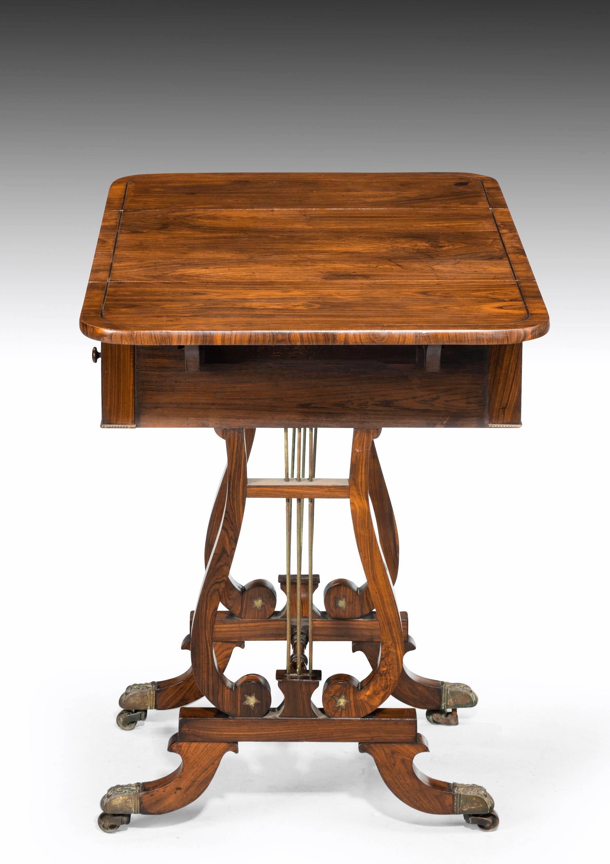 Regency Period Rosewood Table of Small Proportions In Excellent Condition In Peterborough, Northamptonshire