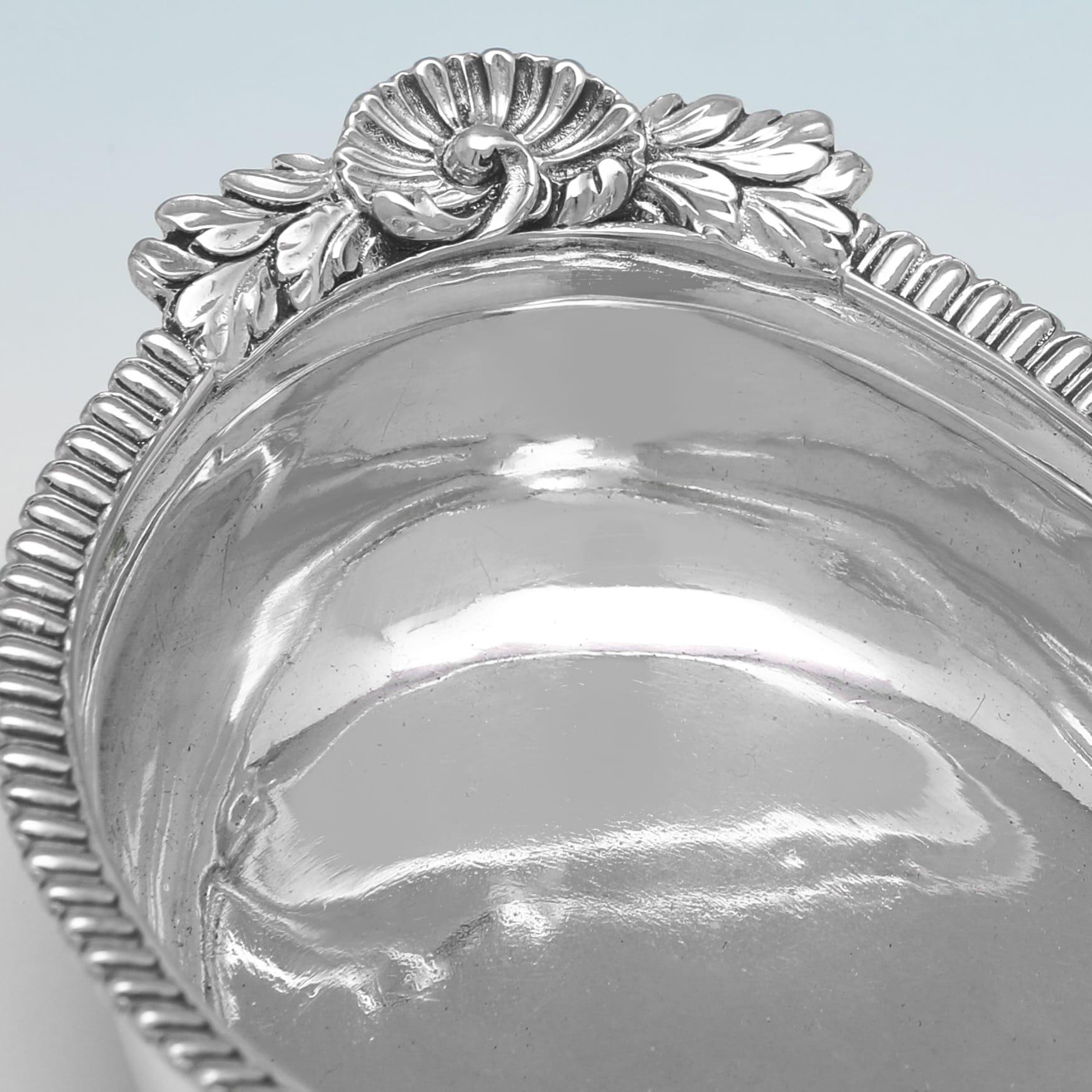 Inglese Pap boat in argento sterling di epoca reggenziale realizzato da Samuel Knight a Londra nel 1817 in vendita