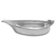 Pap boat in argento sterling di epoca reggenziale realizzato da Samuel Knight a Londra nel 1817