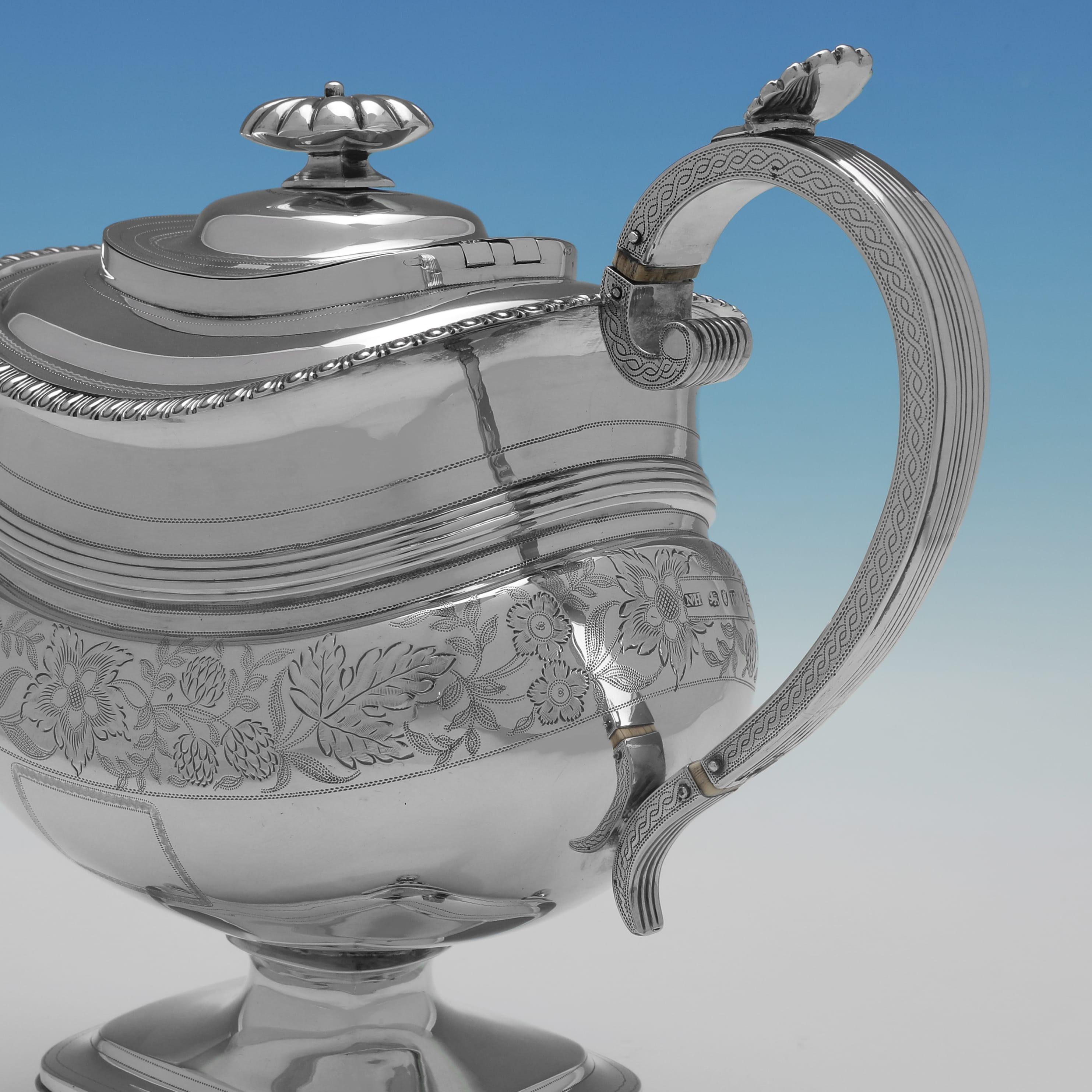 Inglese Servizio da tè e caffè in argento sterling del periodo Regency realizzato a Londra nel 1815 in vendita