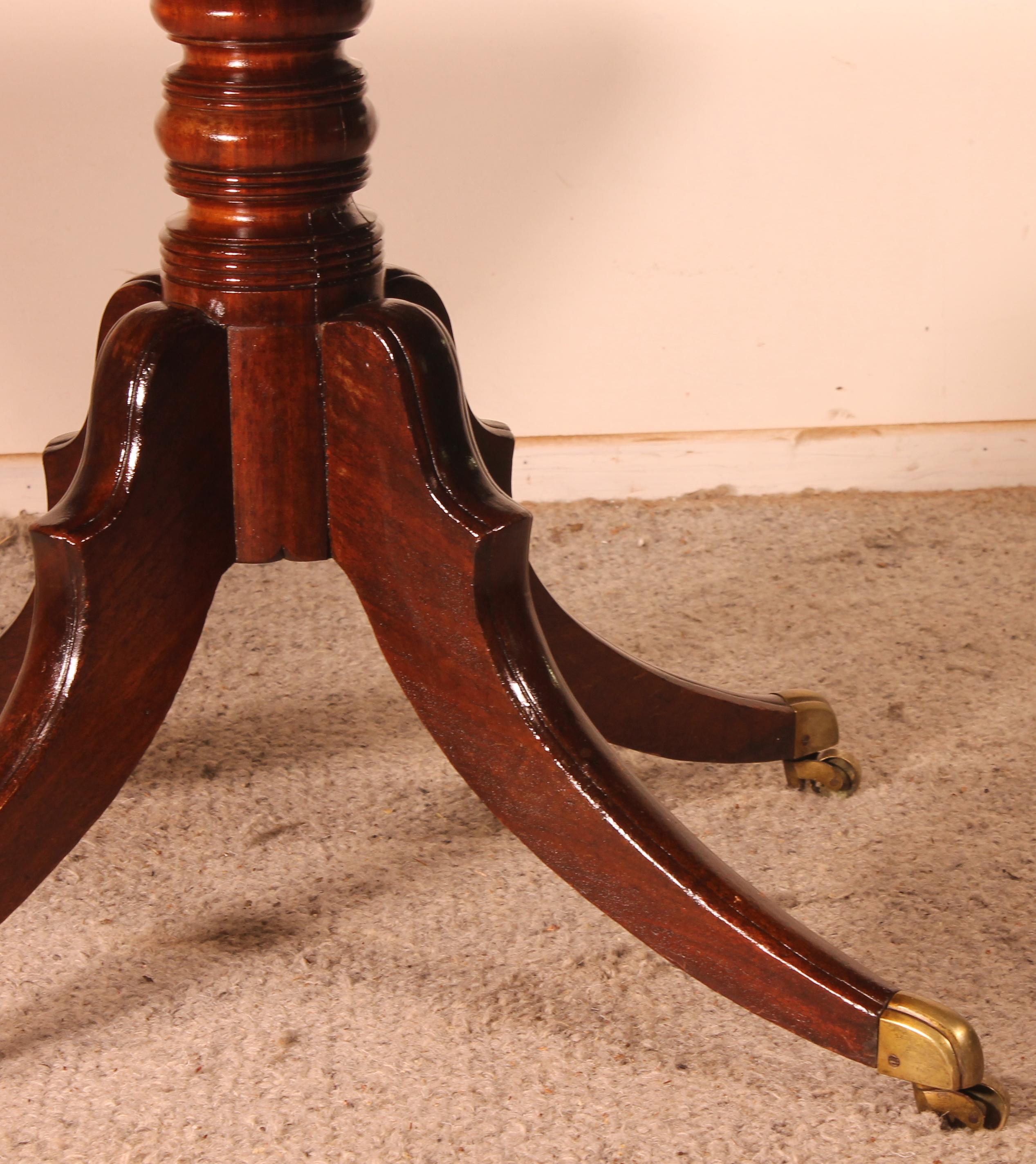 Regency Régency Period Table in Solid Mahogany Circa 1800 For Sale