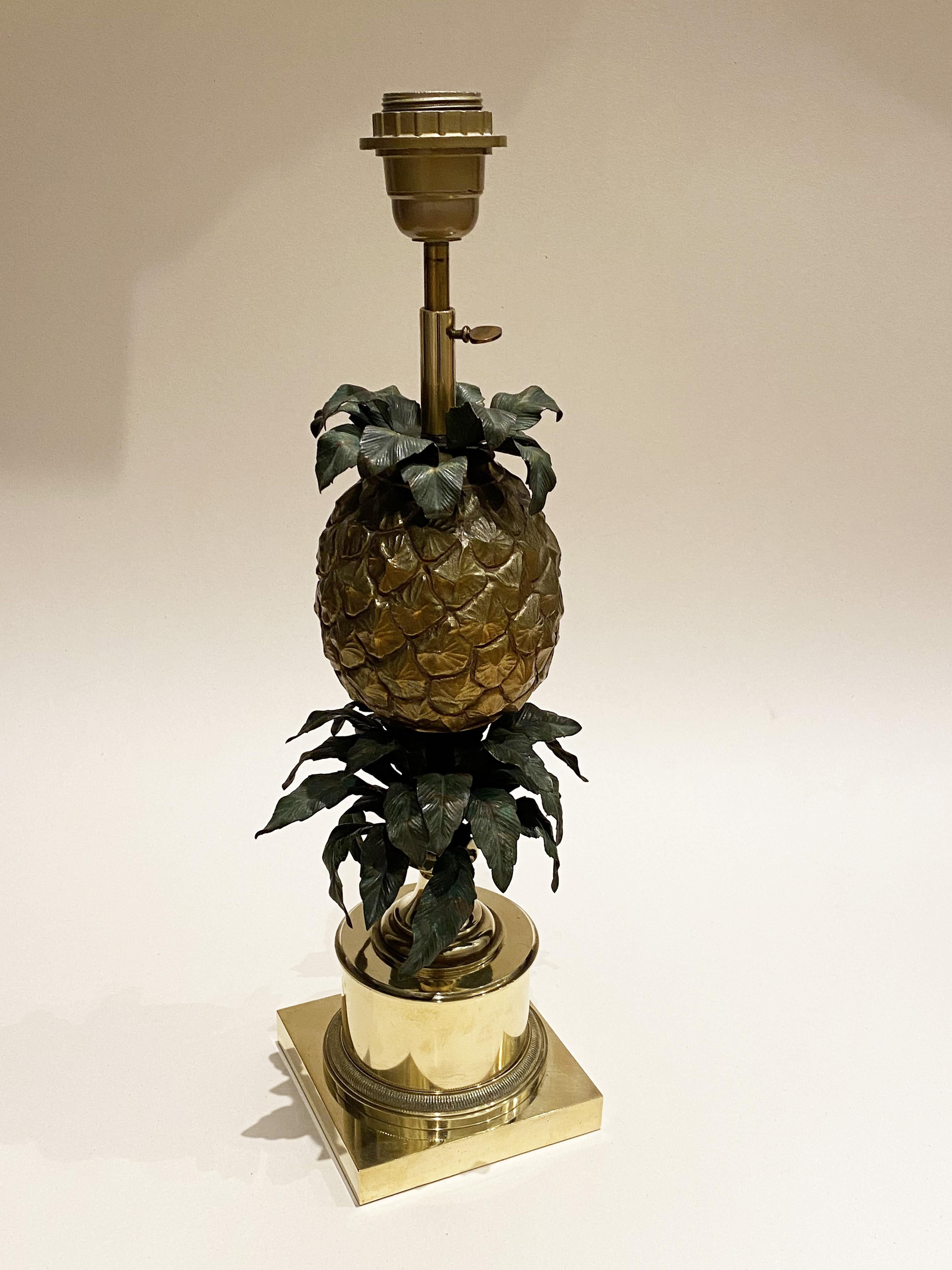 Lámpara de sobremesa de bronce 