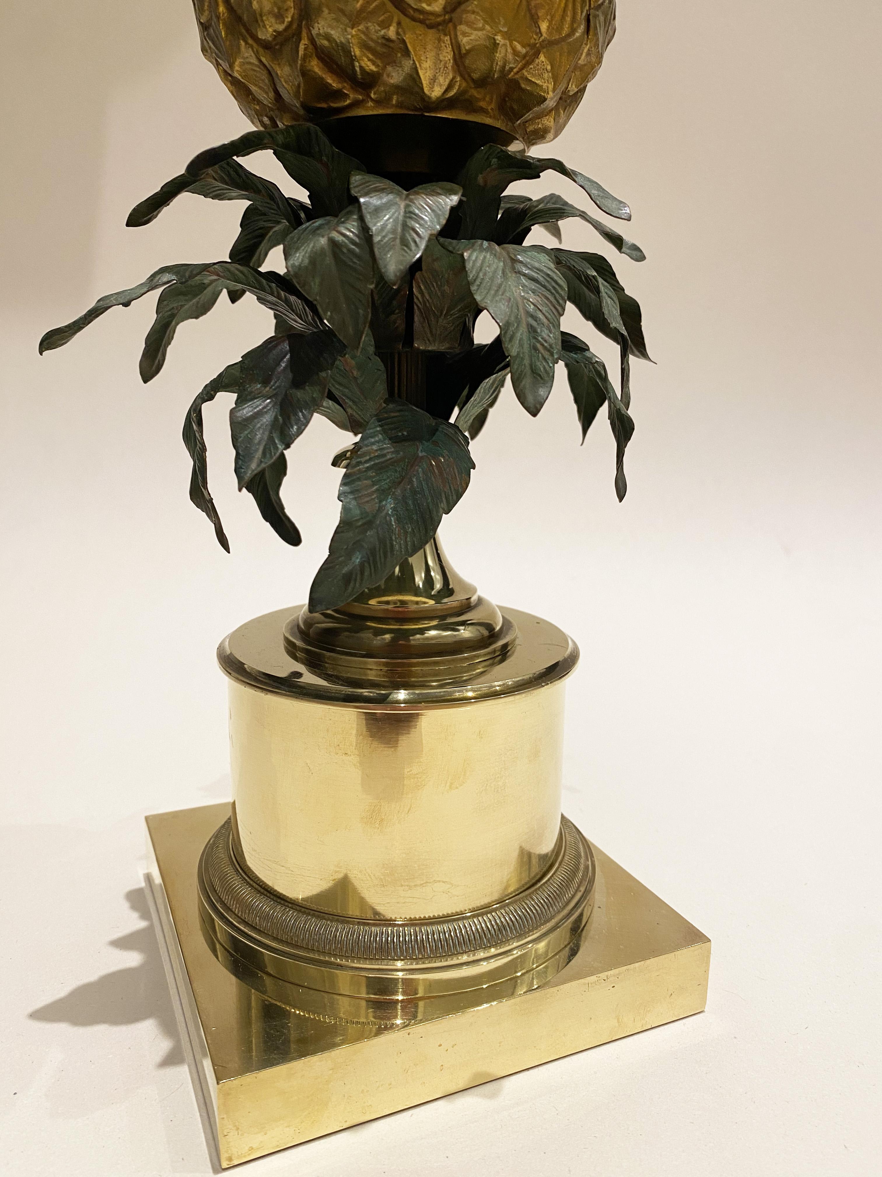 Lámpara de mesa de bronce 