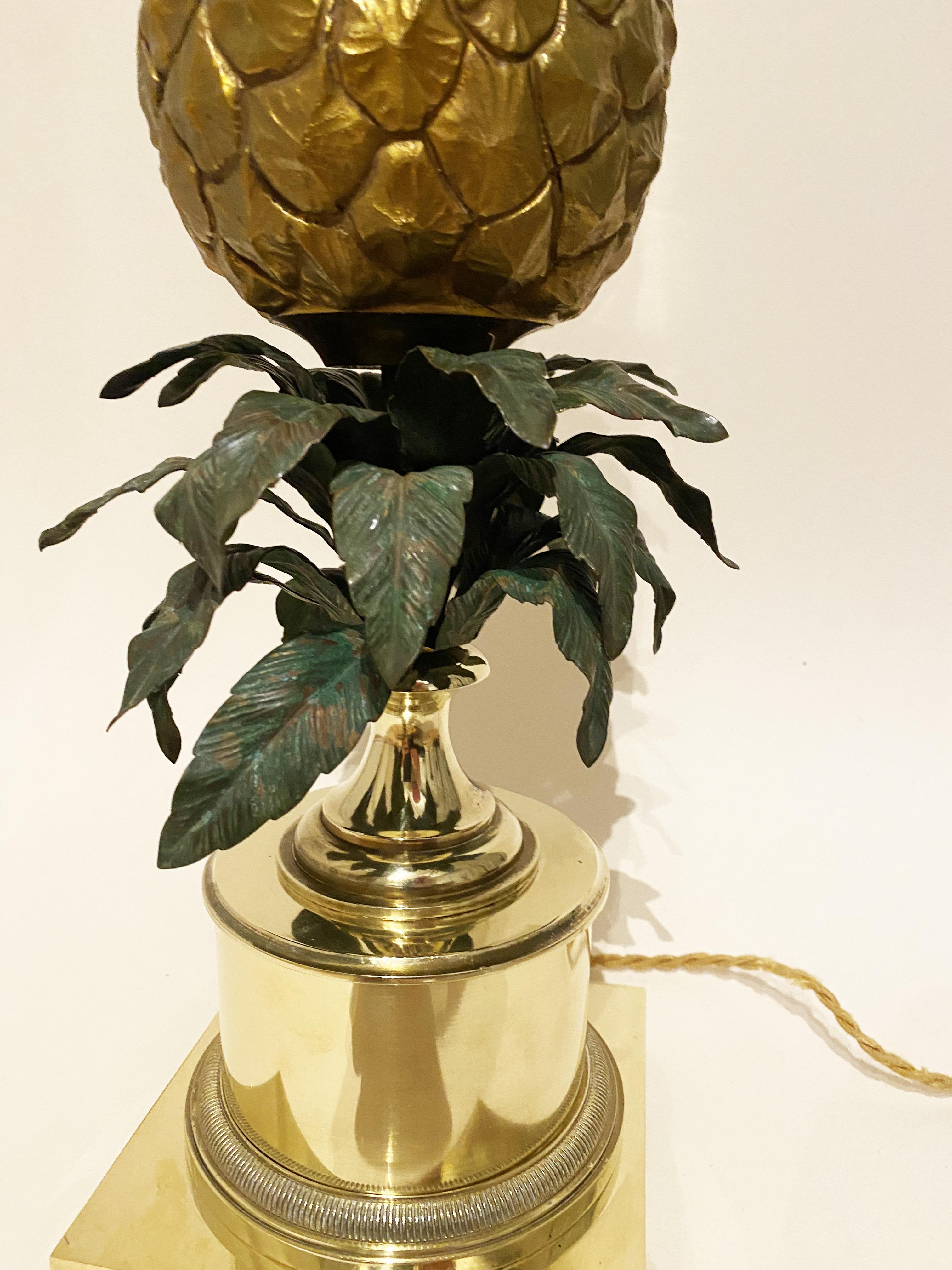 Lámpara de mesa de bronce 