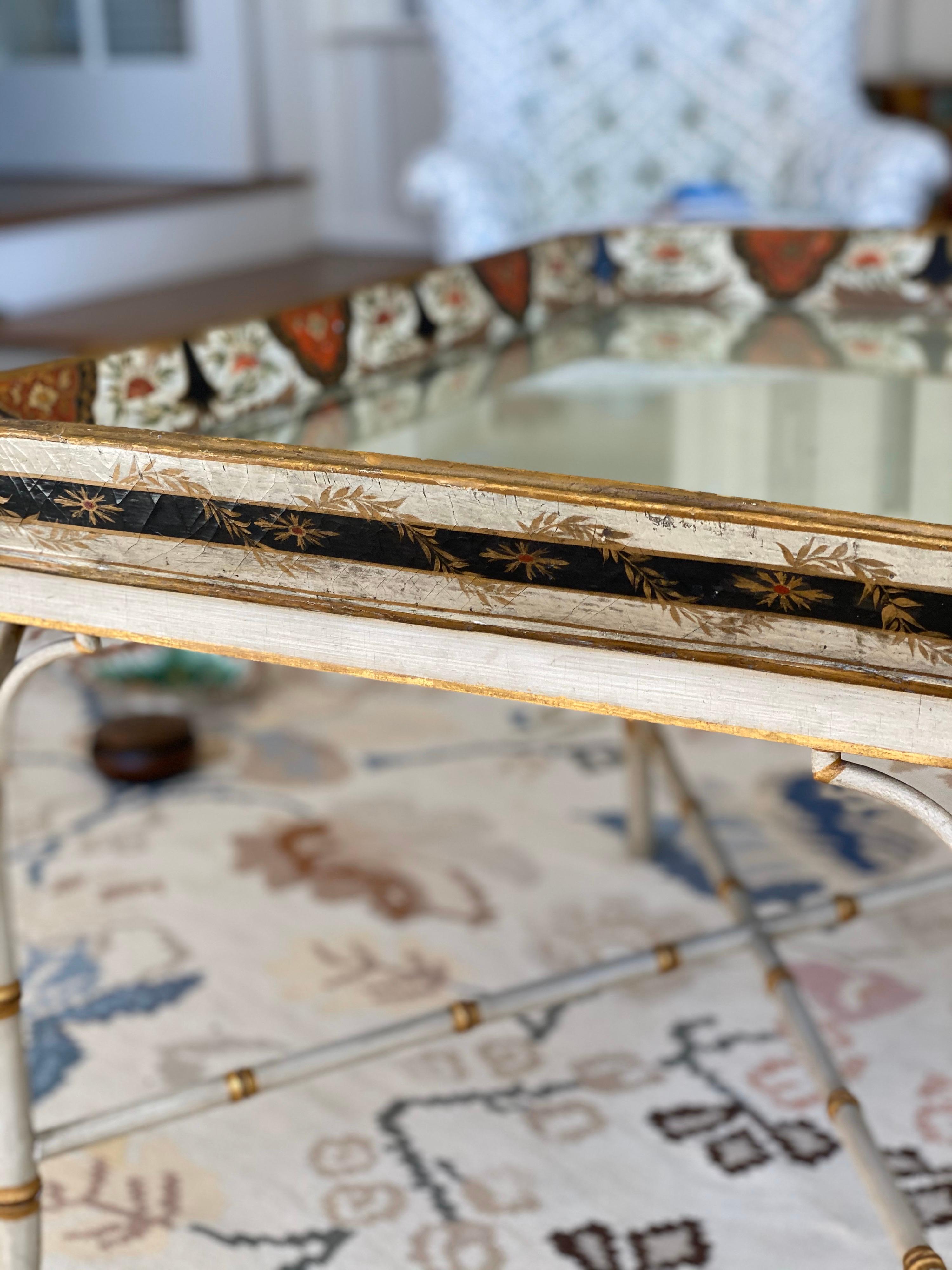 19th Century Regency Polychrome and Cream Decorated Papier Mâché Tray Table, circa 1810