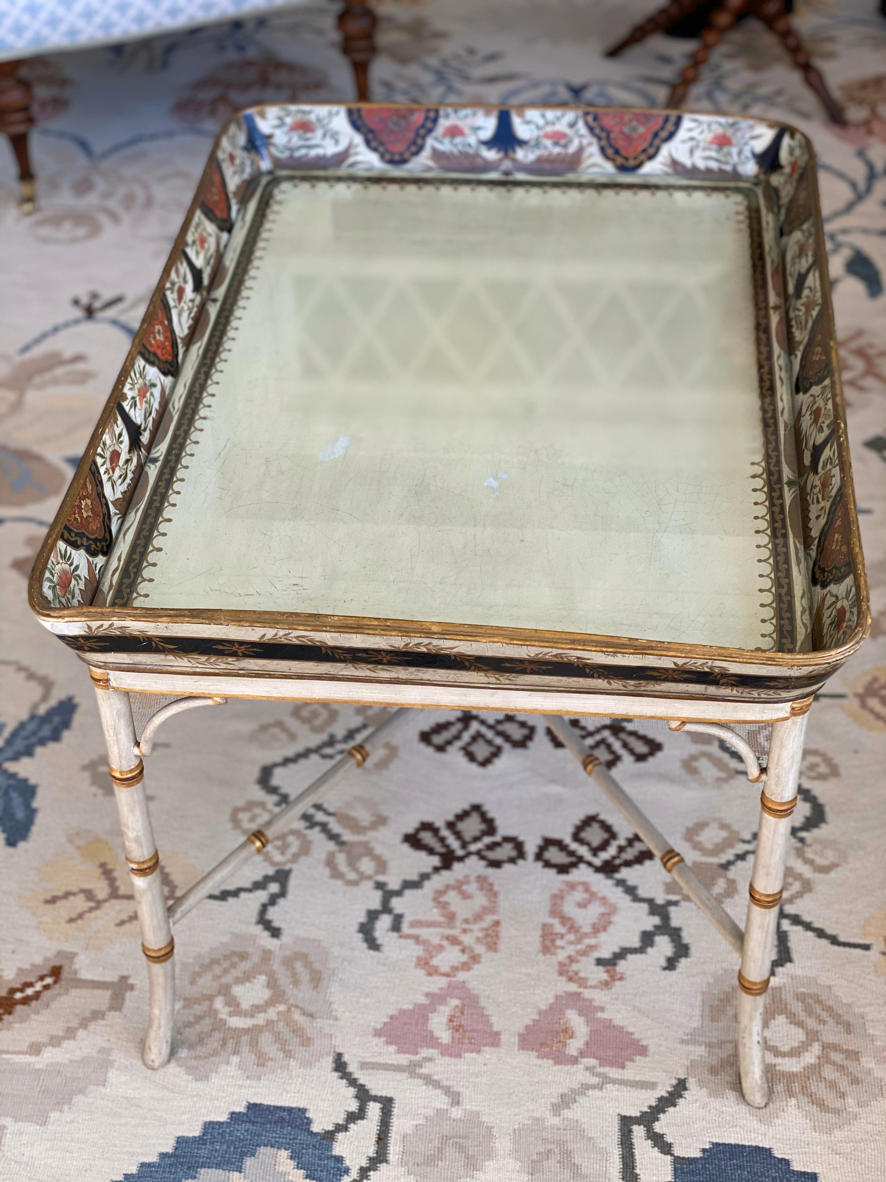 Regency Polychrome and Cream Decorated Papier Mâché Tray Table, circa 1810 1