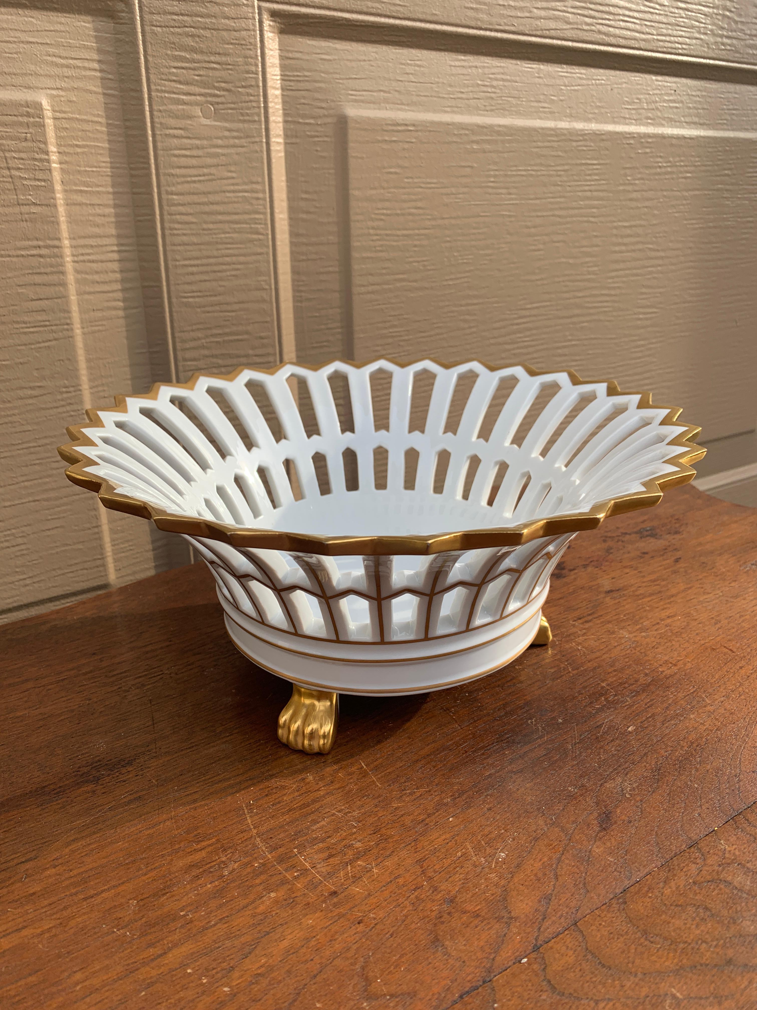 20th Century Regency Reticulated Gold Gilt Porcelain Lion Paw Footed Basket For Sale
