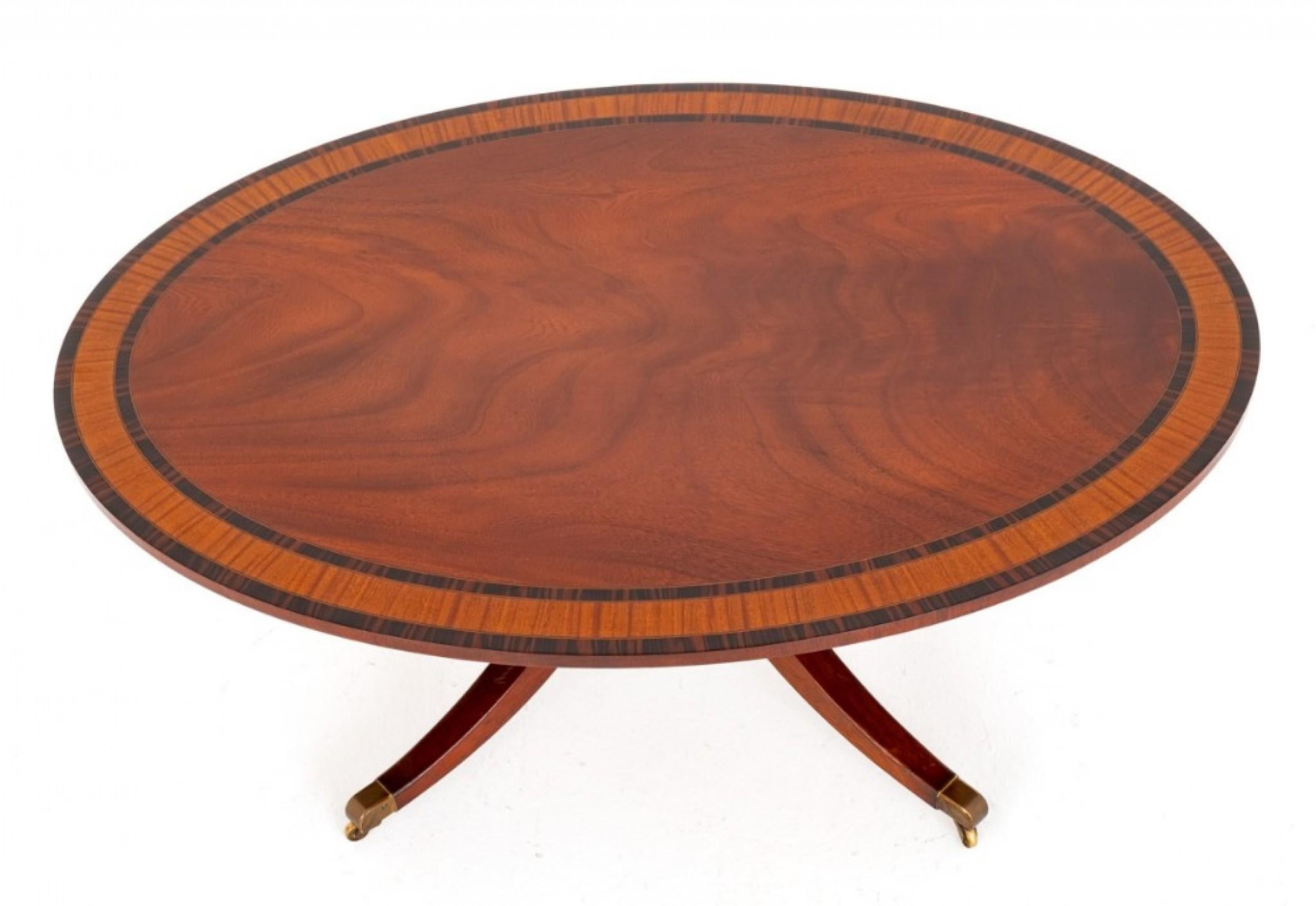 Early 20th Century Regency Revival Coffee Table Flame Mahogany For Sale