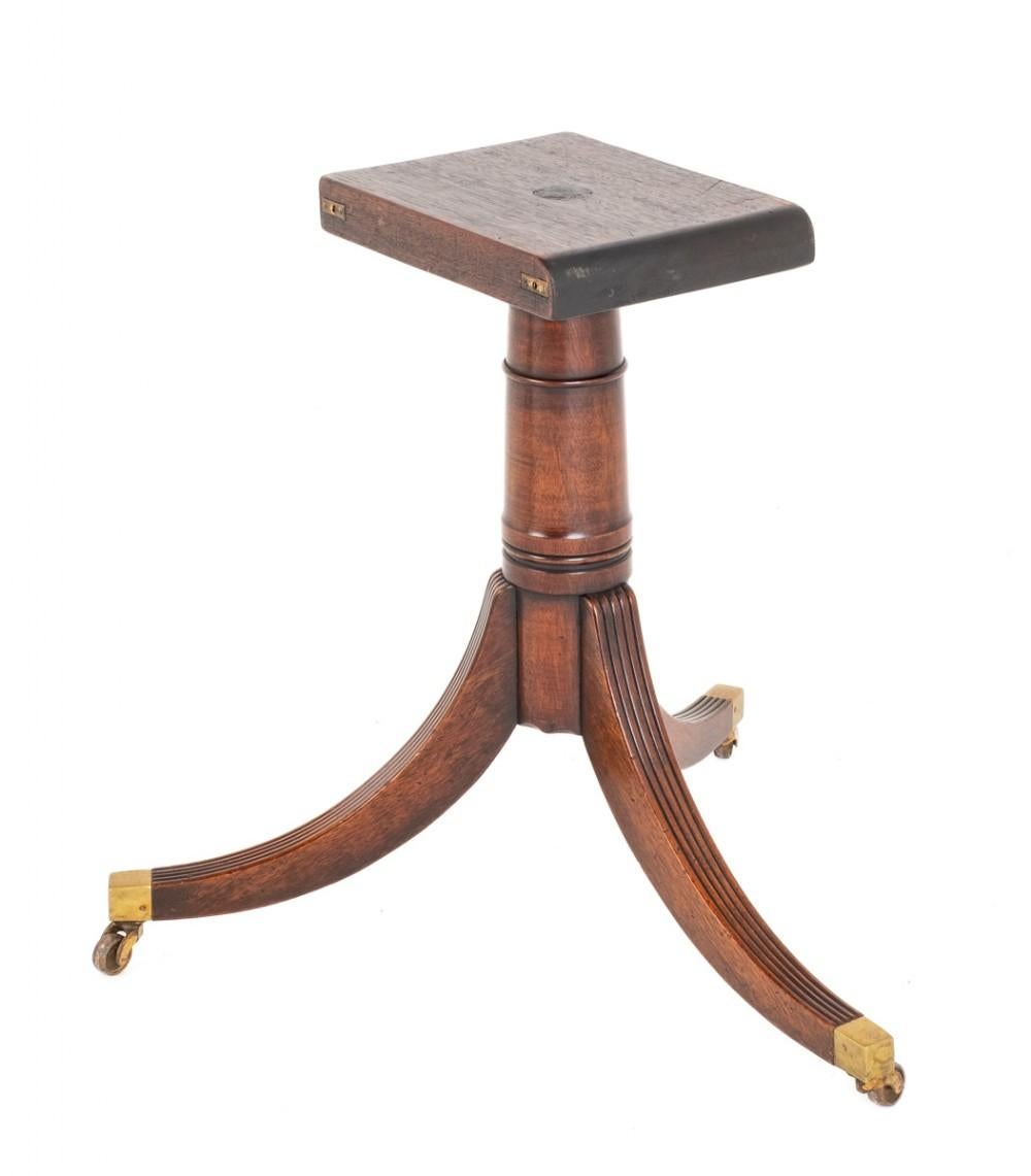 Mesa de Comedor Regency Revival Pedestal de Caoba Regencia