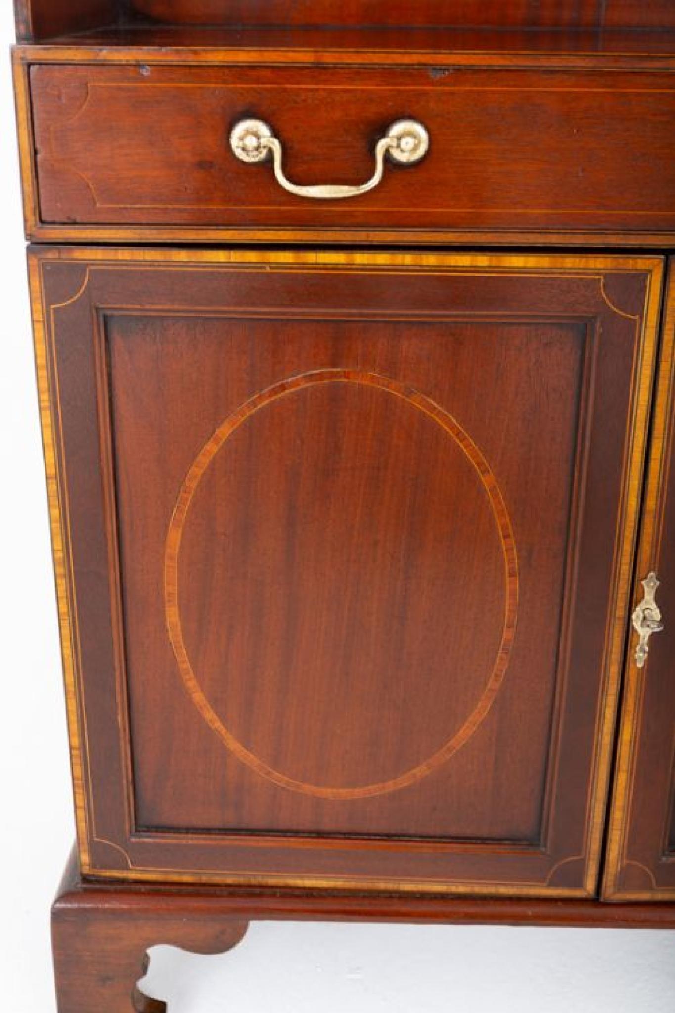 Regency Revival Waterfall Bookcase Open Front Mahogany In Good Condition For Sale In Potters Bar, GB