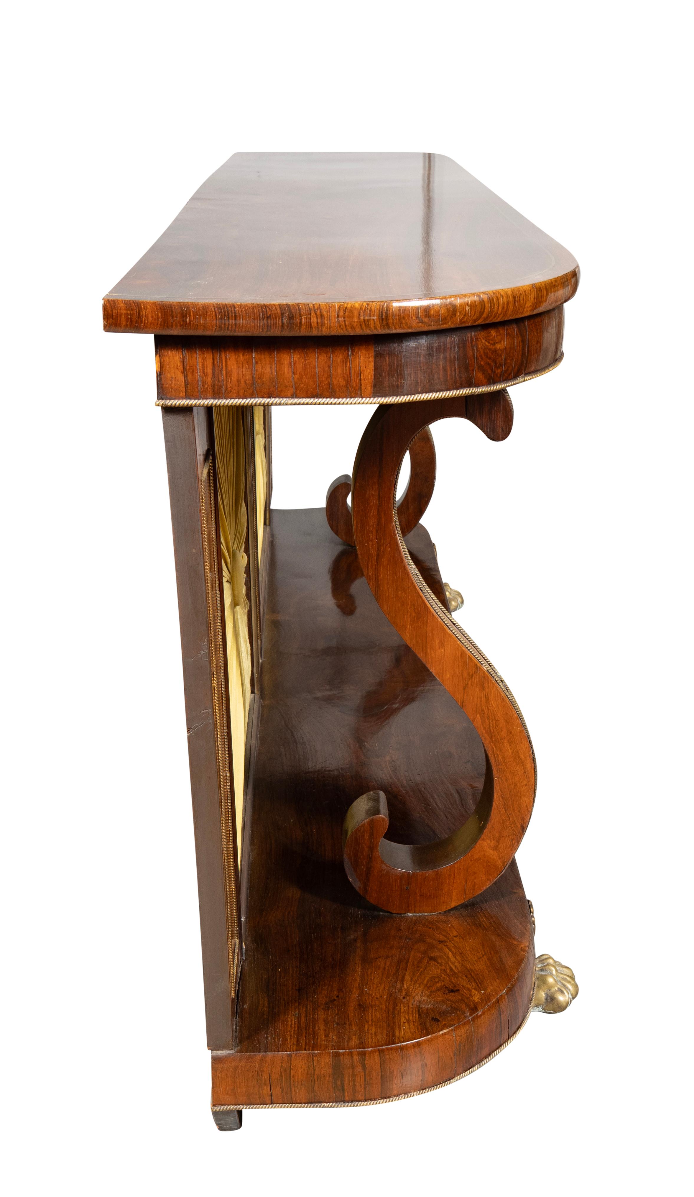 Anglais Table console Regency en palissandre et laiton incrusté en vente