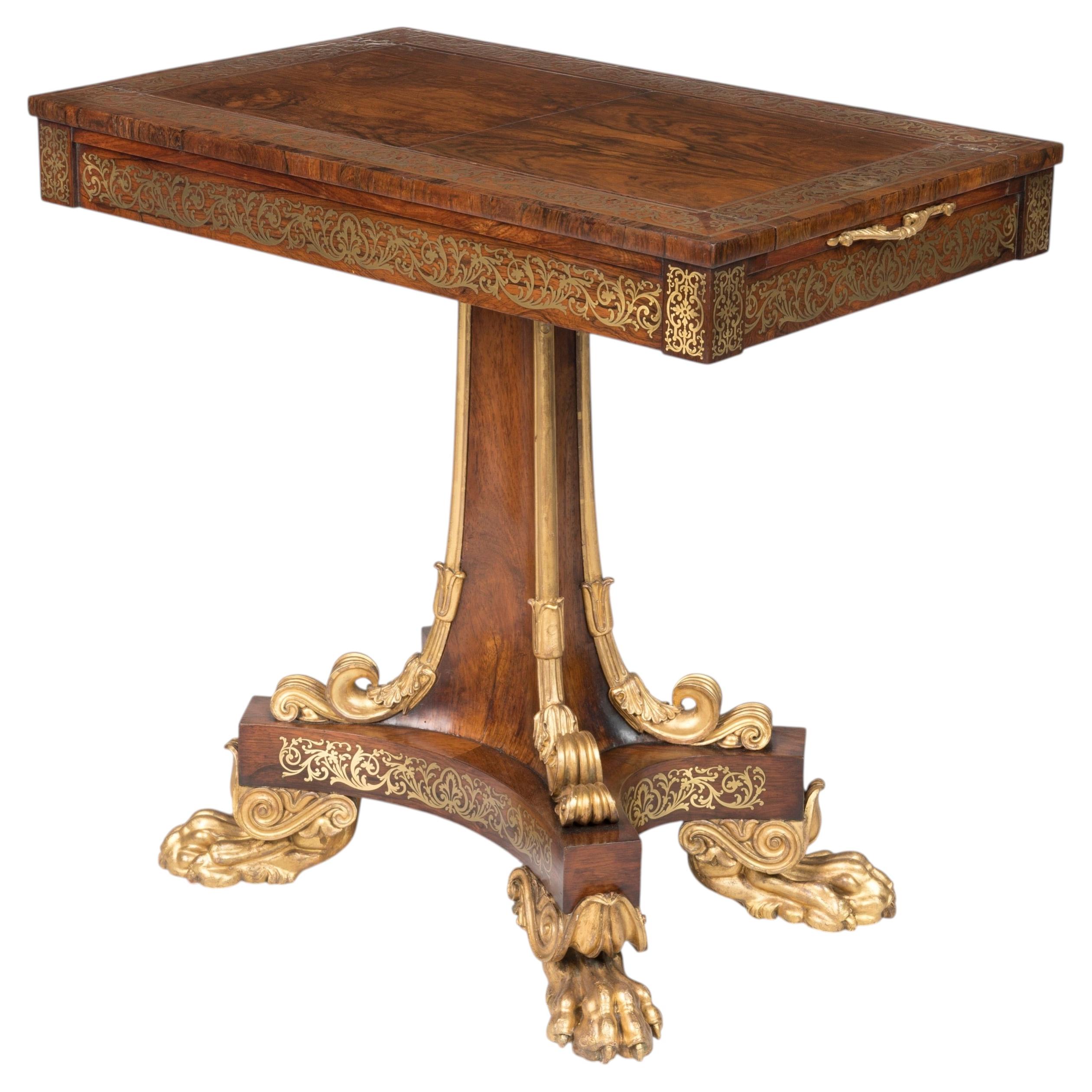 Mesa de juegos con incrustaciones de palisandro y latón de la Regencia, circa 1820