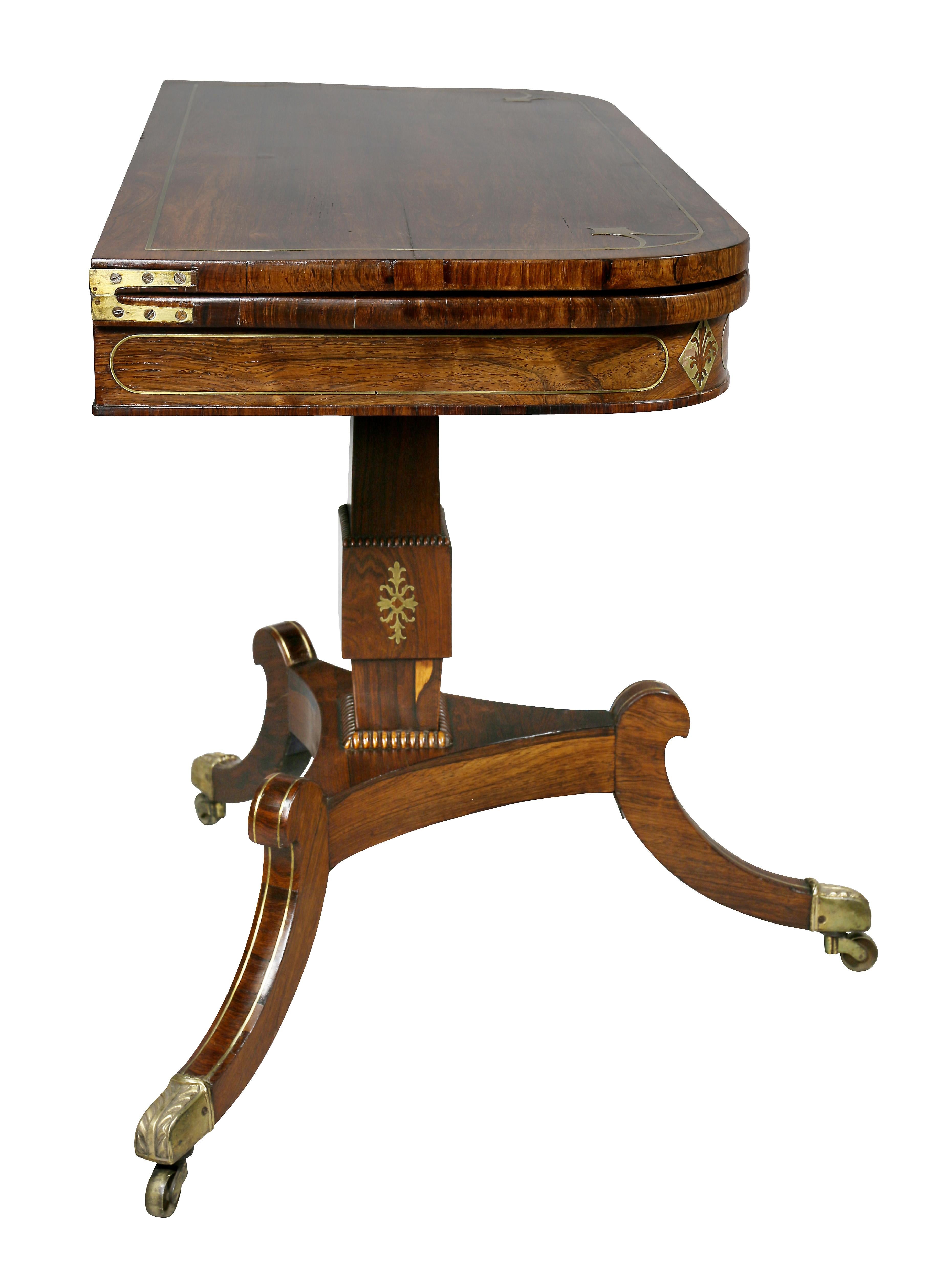 Kartentisch aus Rosenholz und Messing mit Intarsien im Regency-Stil 6
