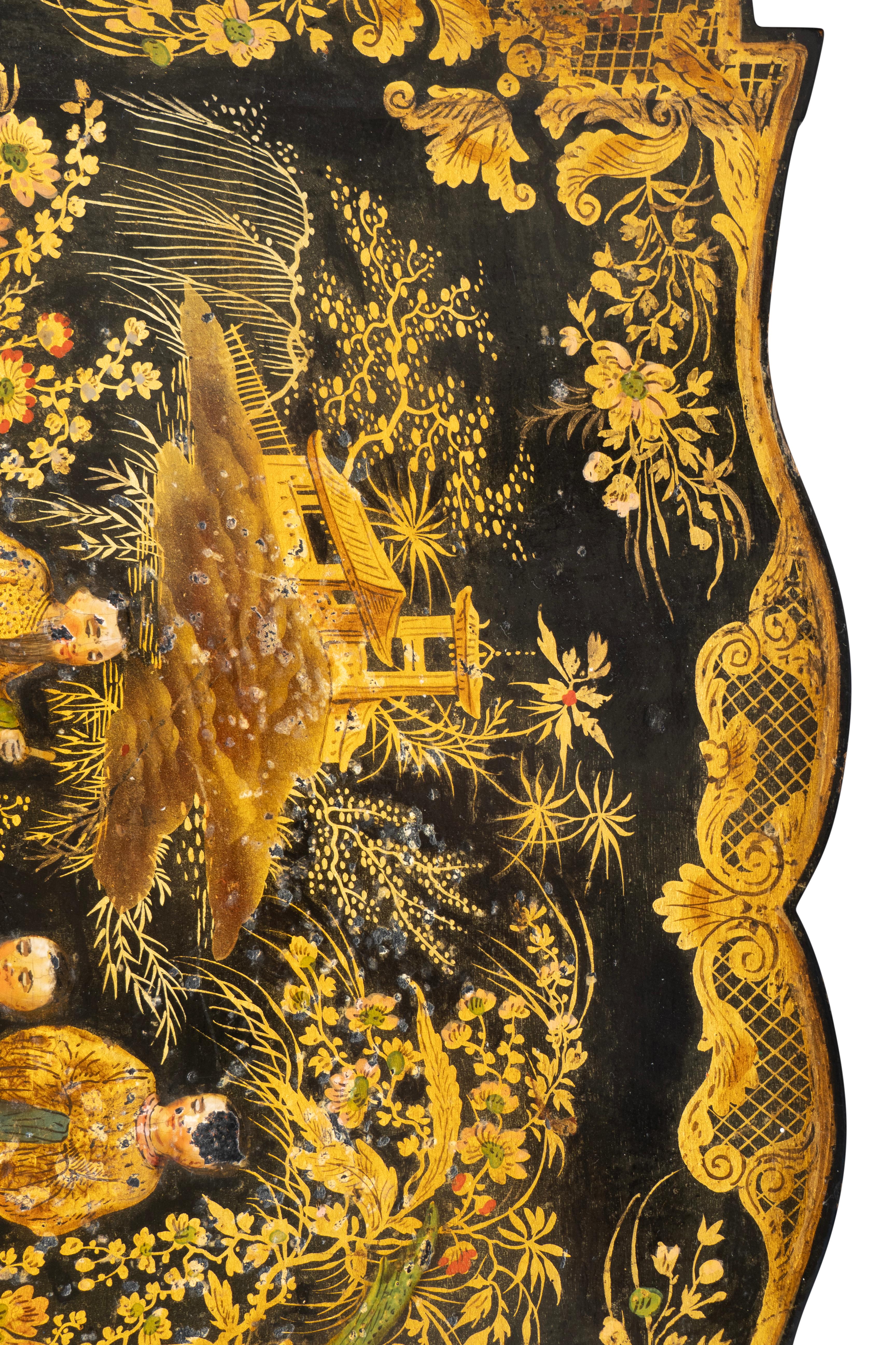 Palissandro Tavolino Regency in palissandro e cineserie adattato da un paravento a palo in vendita