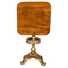 Mesa Regency de palisandro y dorado