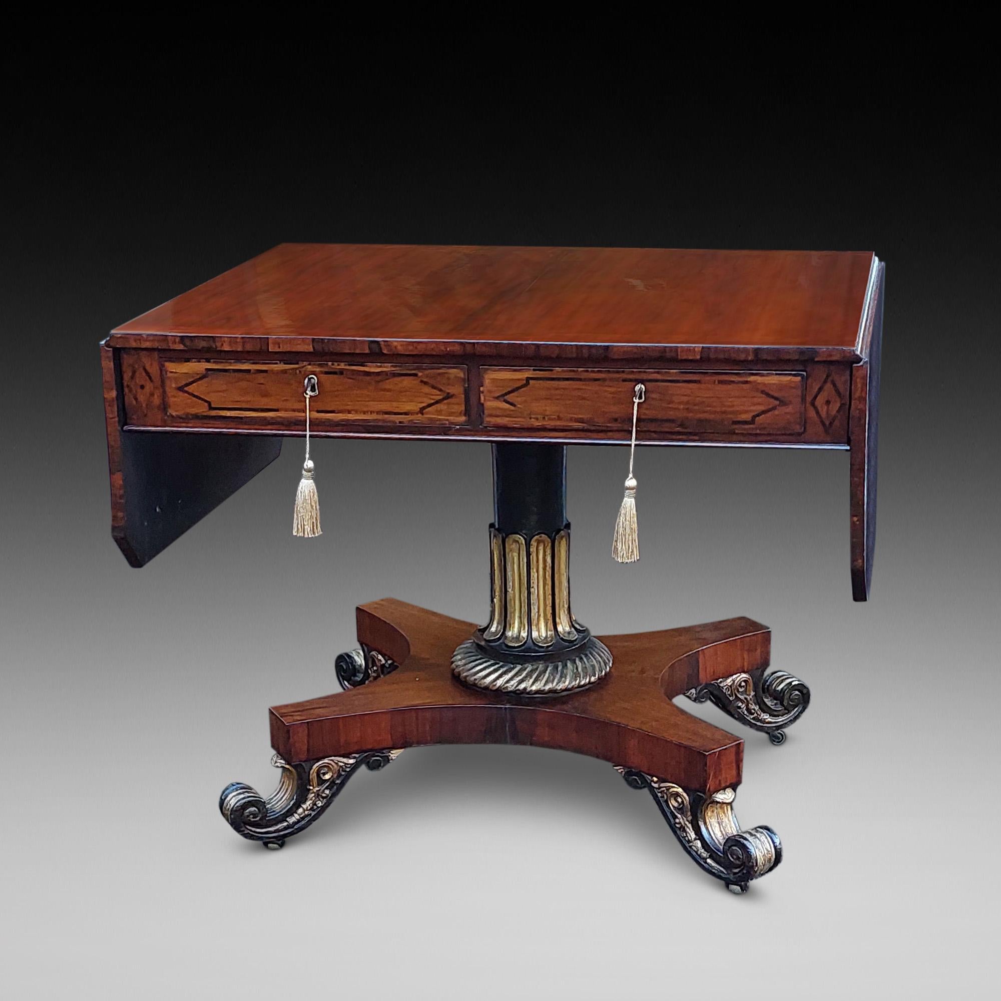 Mesa de Sofá de Palisandro y Parcela Dorada de la Regencia Inglés en venta