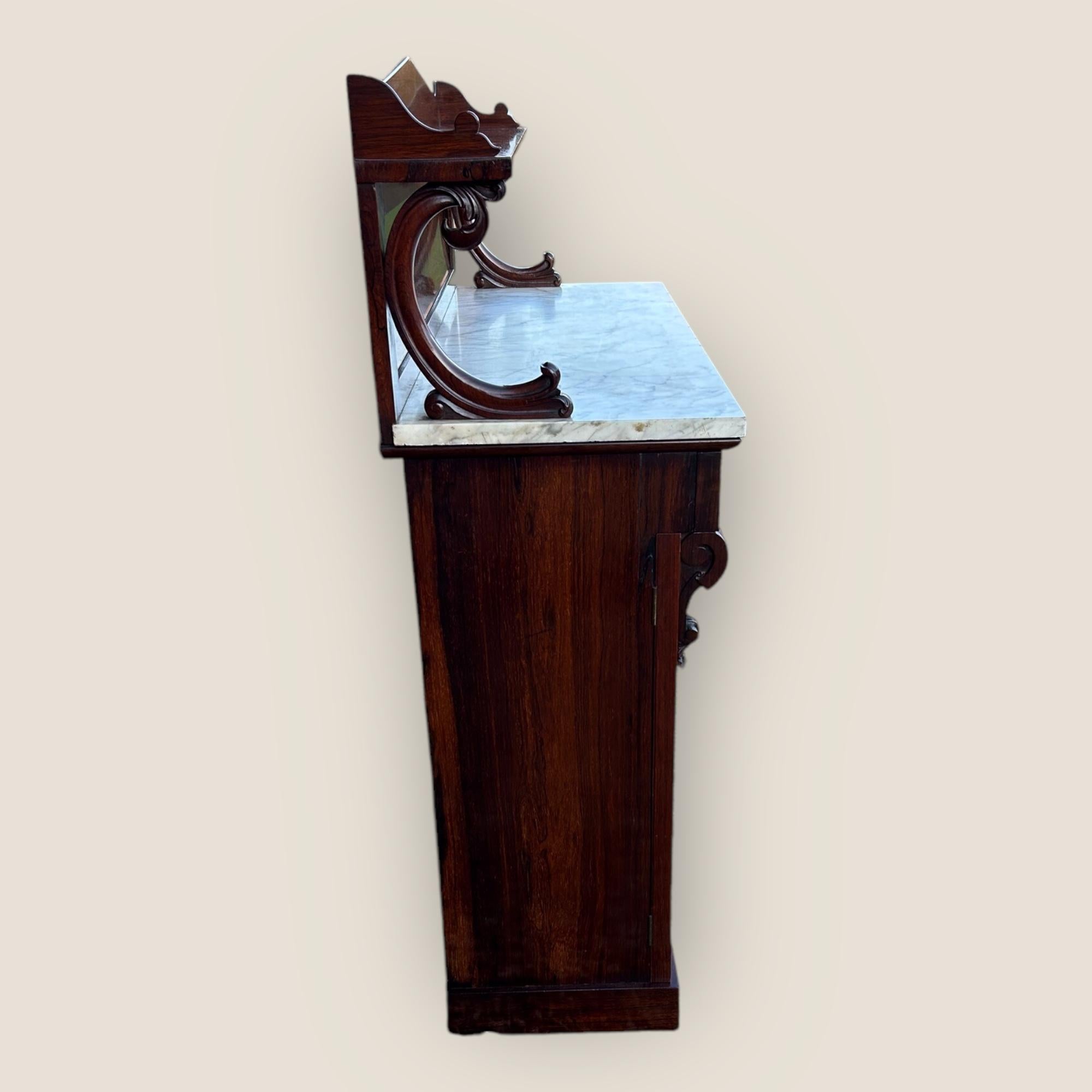 Chiffoniere Regency in palissandro in vendita 3