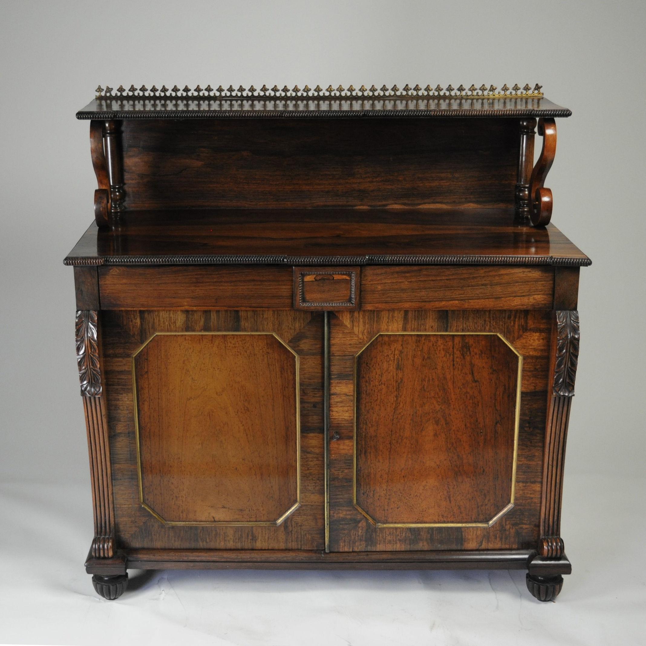 A good quality early 19th century Regency period rosewood Chiffonier, the beaded edge, galleried superstructure raised on 'S' scrolled supports above the top with matching beaded decoration and a single long drawer above a pair of brass-edged