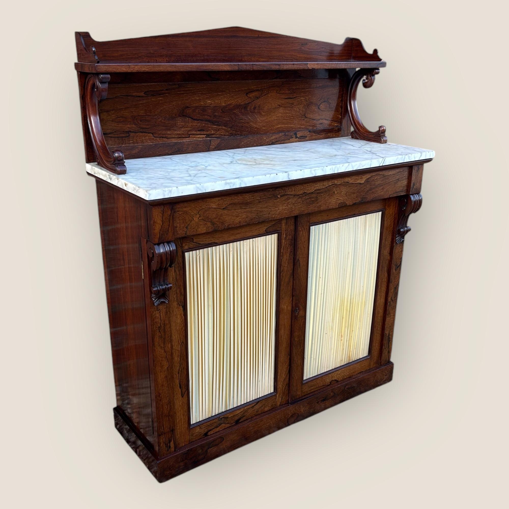Britannico Chiffoniere Regency in palissandro in vendita