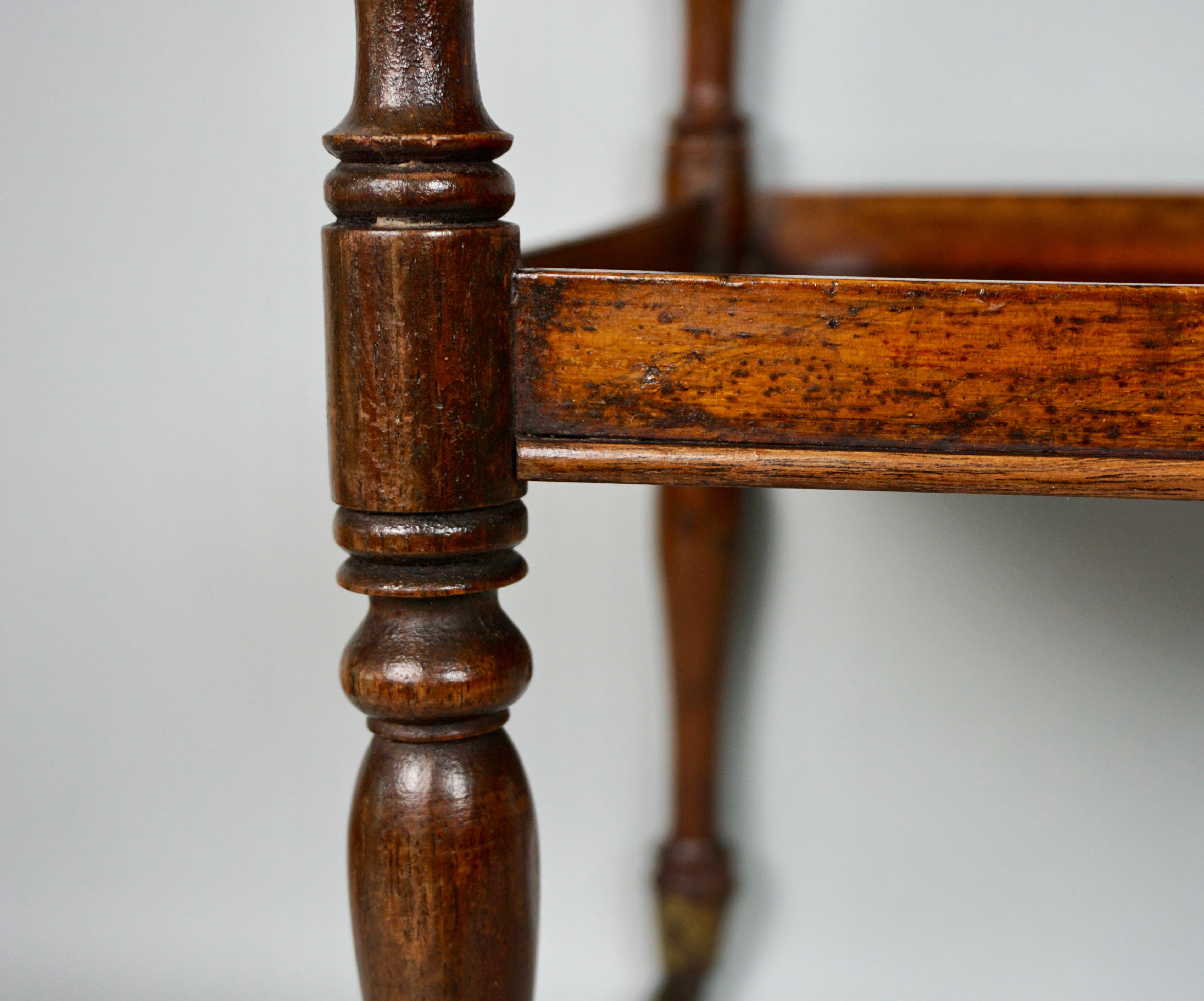 Regency Rosewood Étagère of Small Size In Good Condition In San Francisco, CA